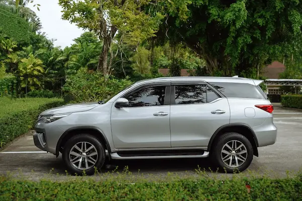 Toyota Fortuner (7 seats) - car rental in Phuket