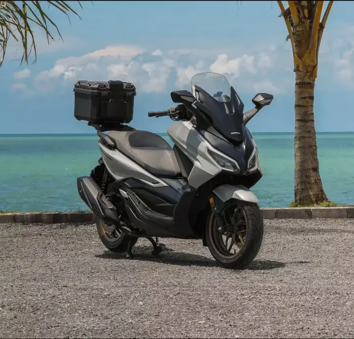 Honda Forza 350 - scooter rental in Phuket