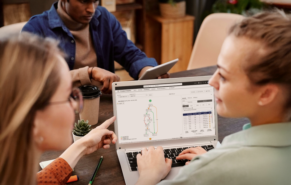 Hubbl Process Analytics helps Salesforce gain the advantage over ServiceNow with platform-native process mining.