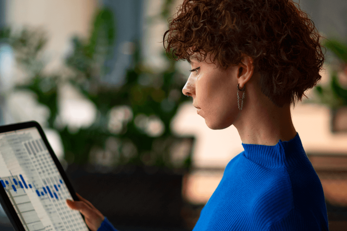 Using Speech Analytics to Improve Call Center Performance