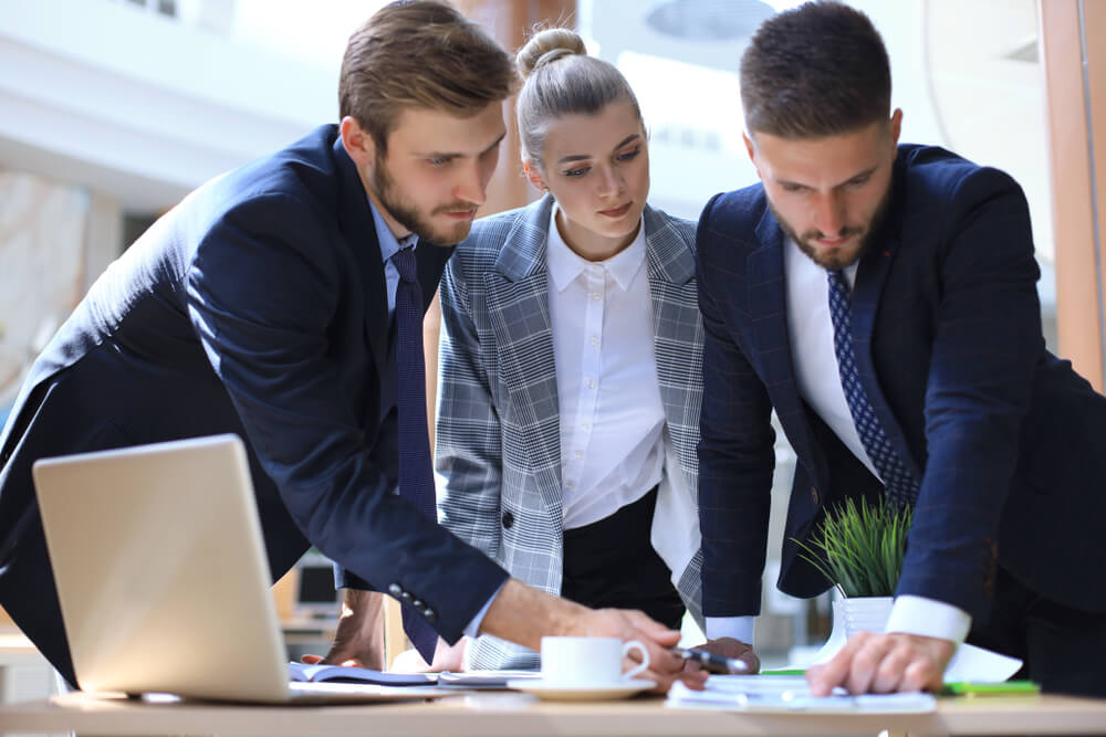 Cloud Based Predictive Dialer: What to Know Before You Buy