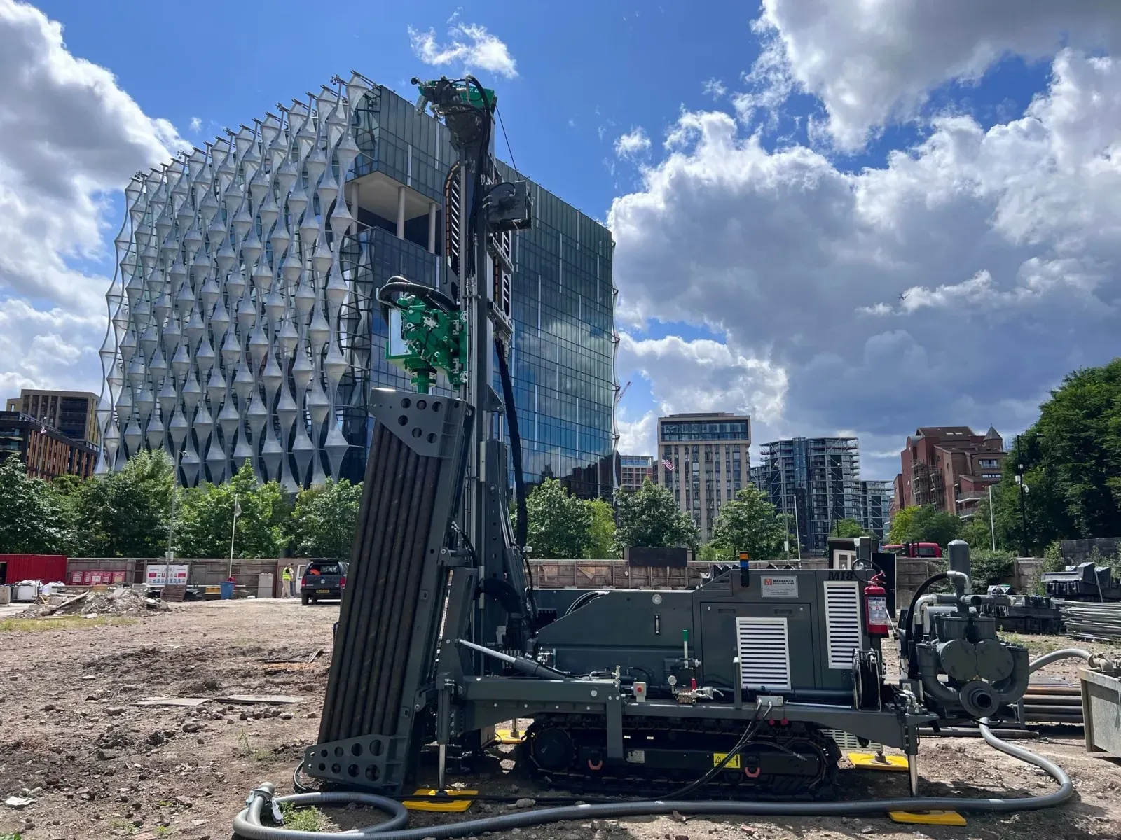 Onsen Energy thermal response testing equipment on a construction site.