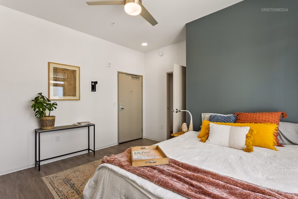Relaxing Bedroom at Koz on State in Salem, Oregon