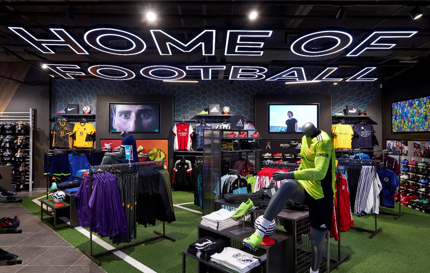 The Return of the Flagship Store