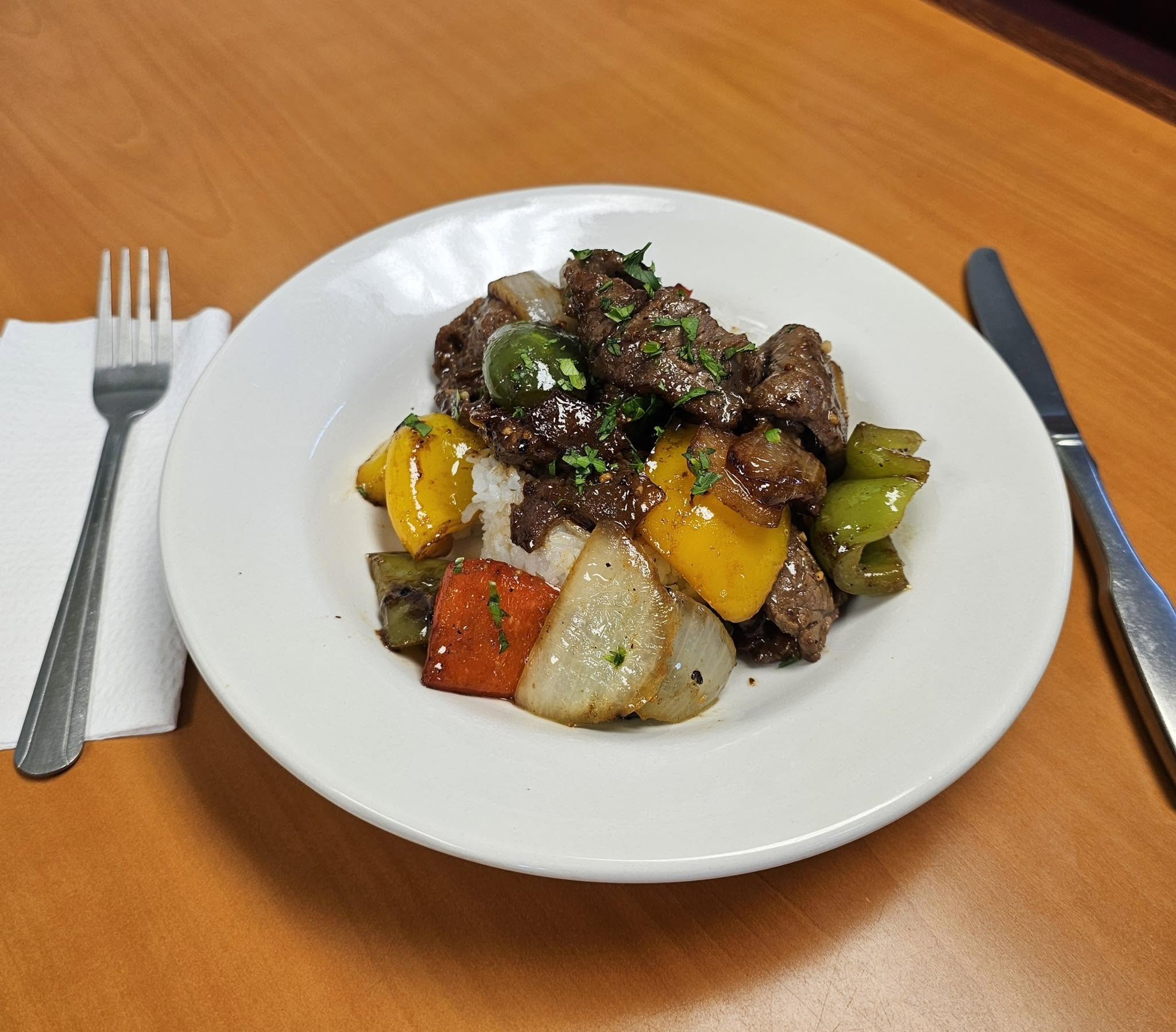 Chinese-Style Pepper Steak Bowl