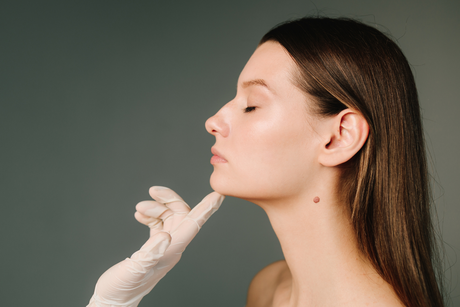 Submandibular Gland Reduction and Neck Lift: What Patients Need to Know