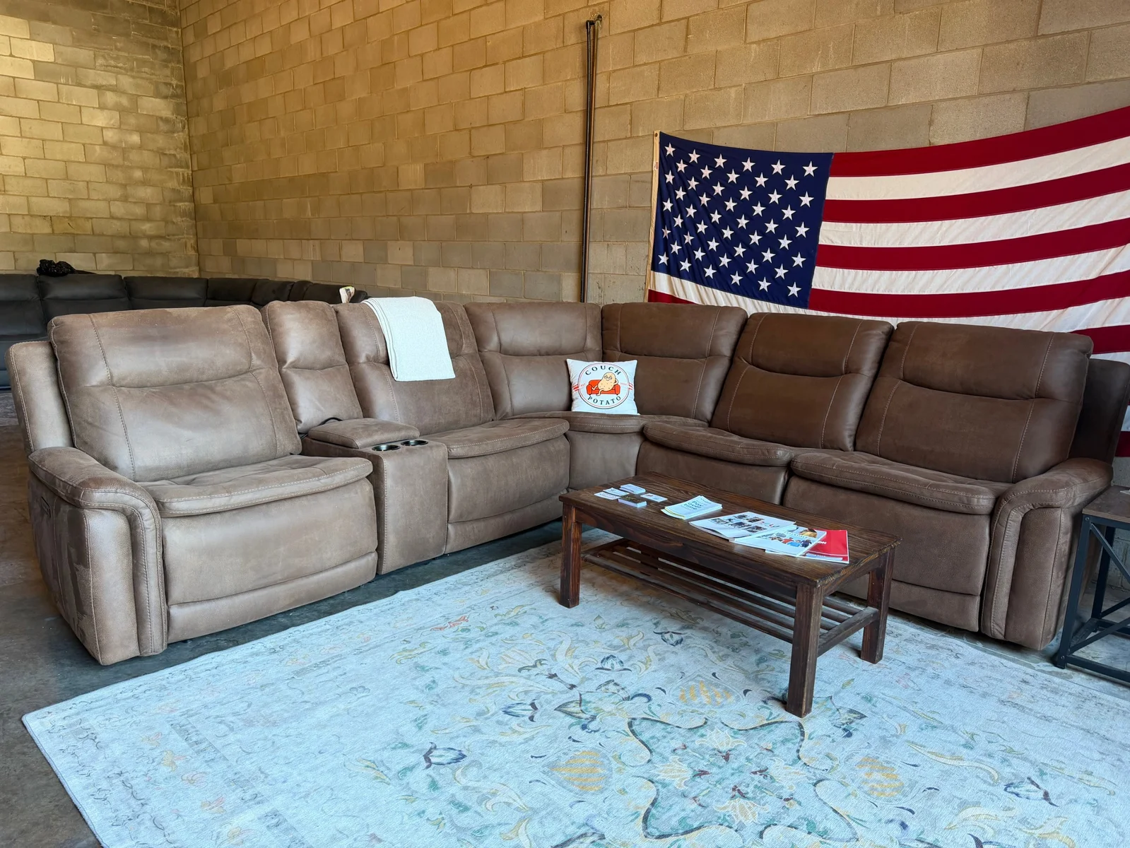 Electric Reclining Sectional Sofa with Console and Chargers