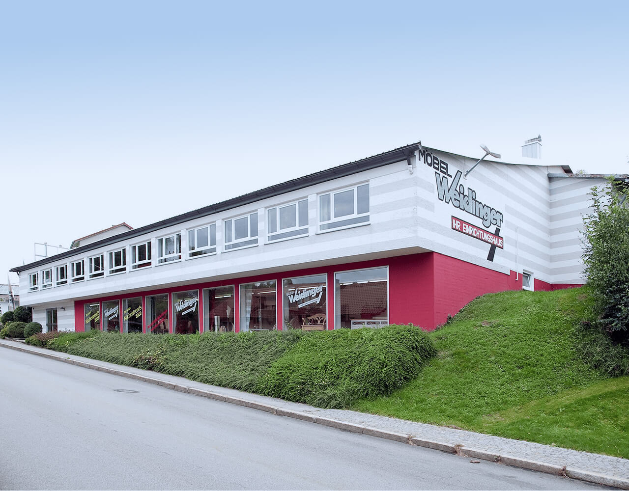 Möbel Weidinger in Untergriesbach, Außenansicht