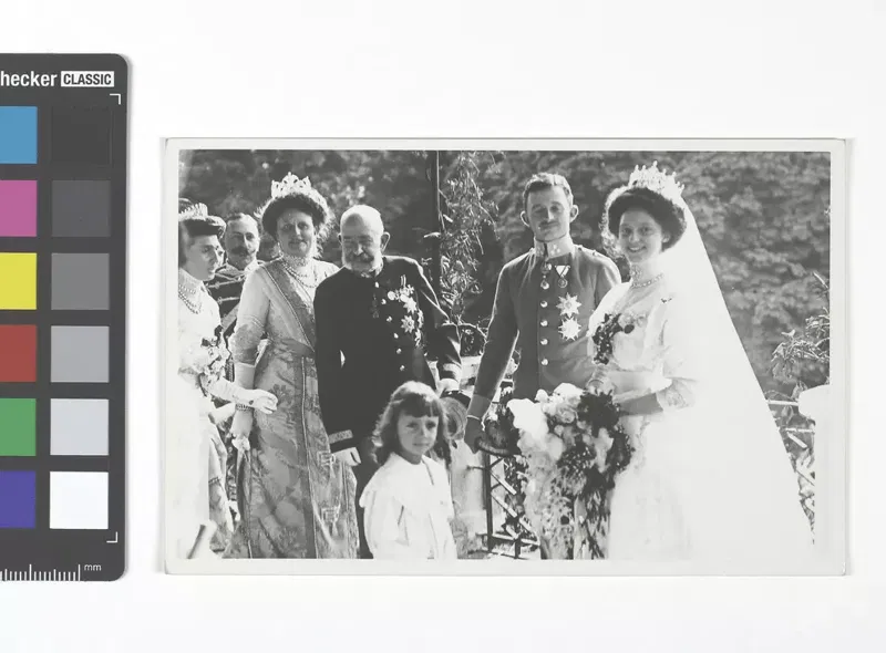 Erzherzog Karl und Zita bei ihrer Hochzeit 1911, neben dem Brautpaar Kaiser Franz Joseph I. und Maria Josepha von Sachsen