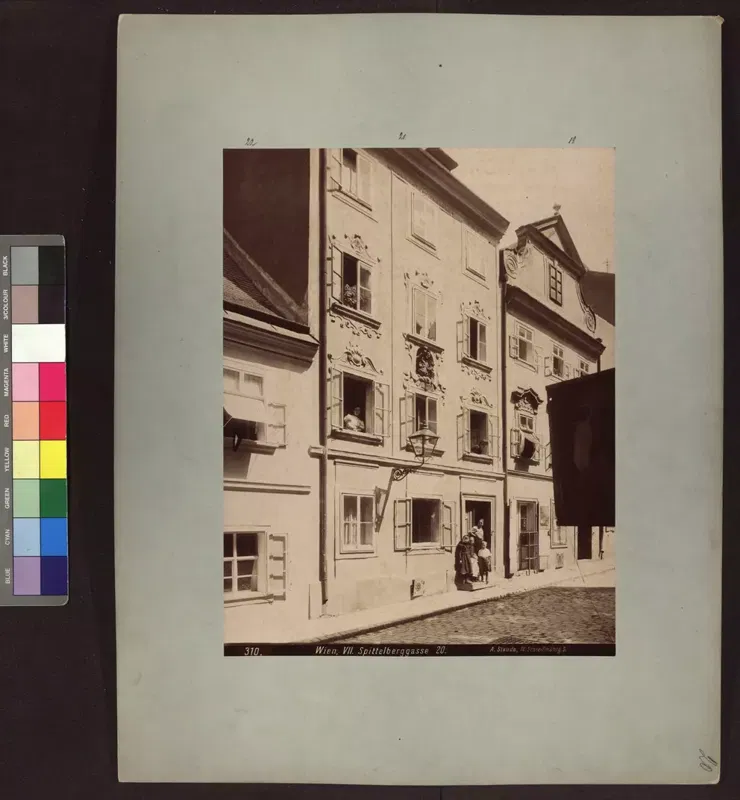 August Stauda, Spittelberggasse 20, Haus Zur goldenen Birne, Fotografie um 1900.