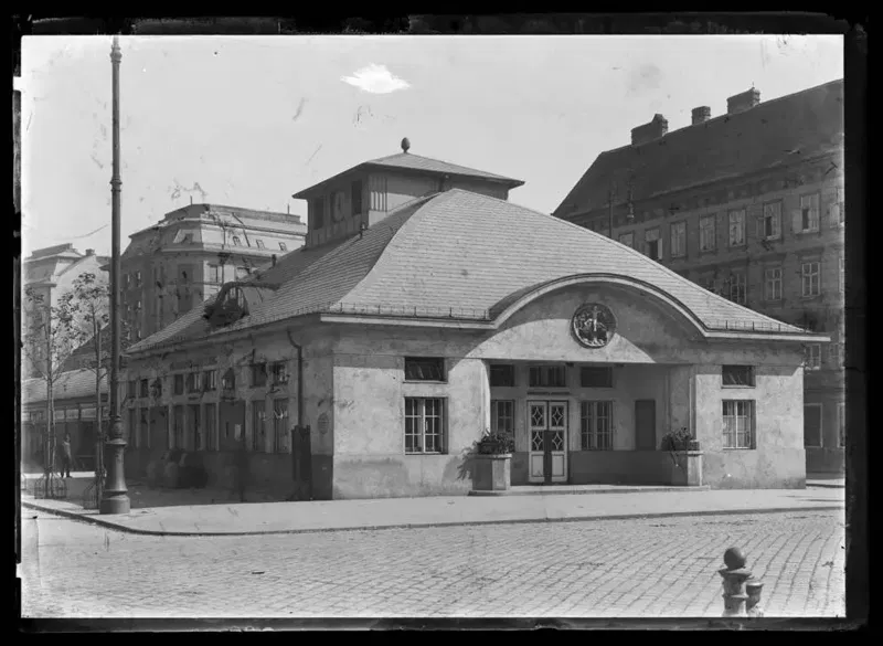 Bruno Reiffenstein, Marktamtsgebäude am neuen Naschmarkt, Fotografie um 1917.