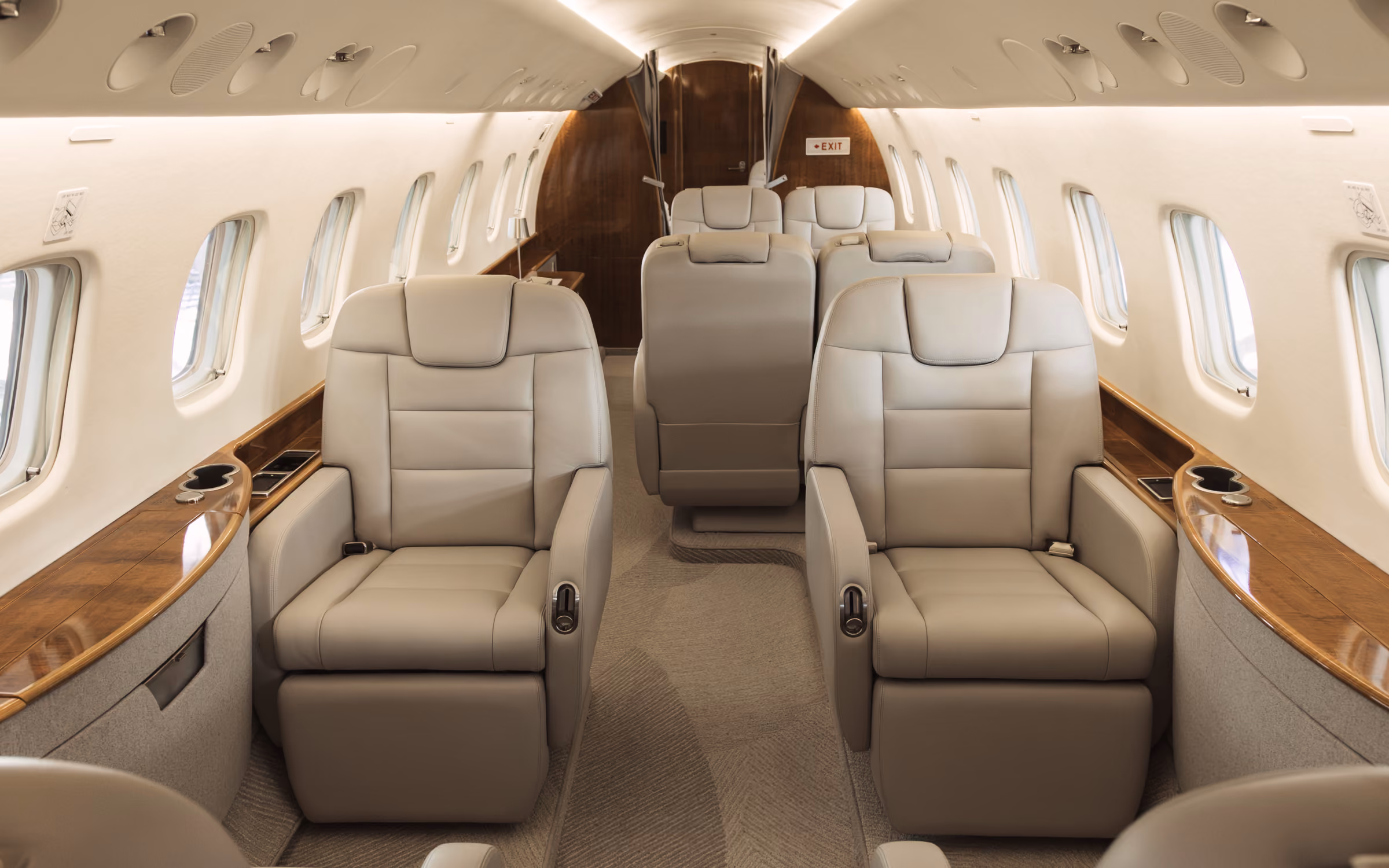Photo Embraer Legacy 650 after cabin refurbishment
