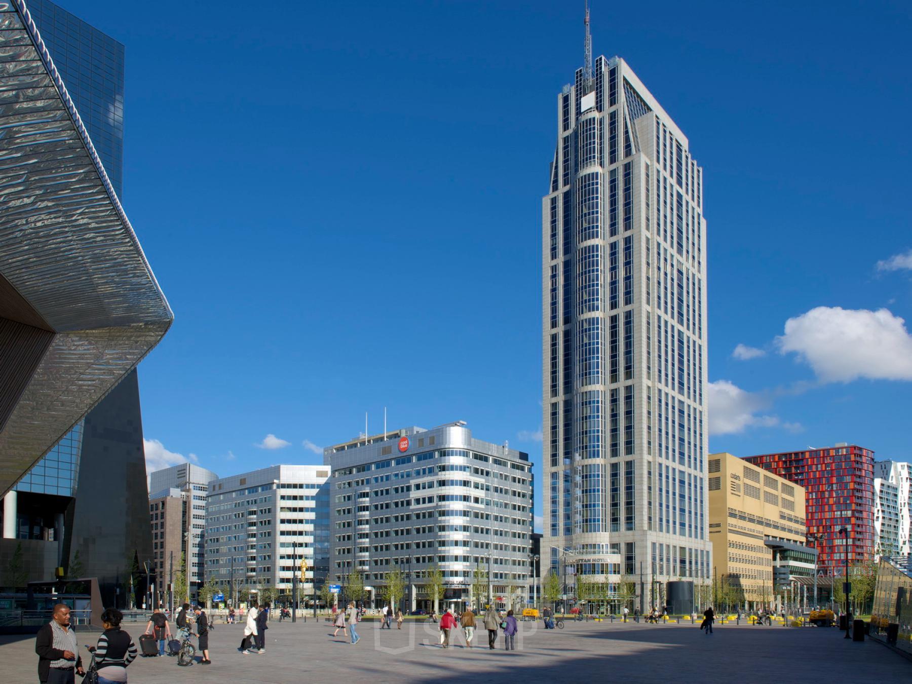 Kantoortorens in Rotterdam