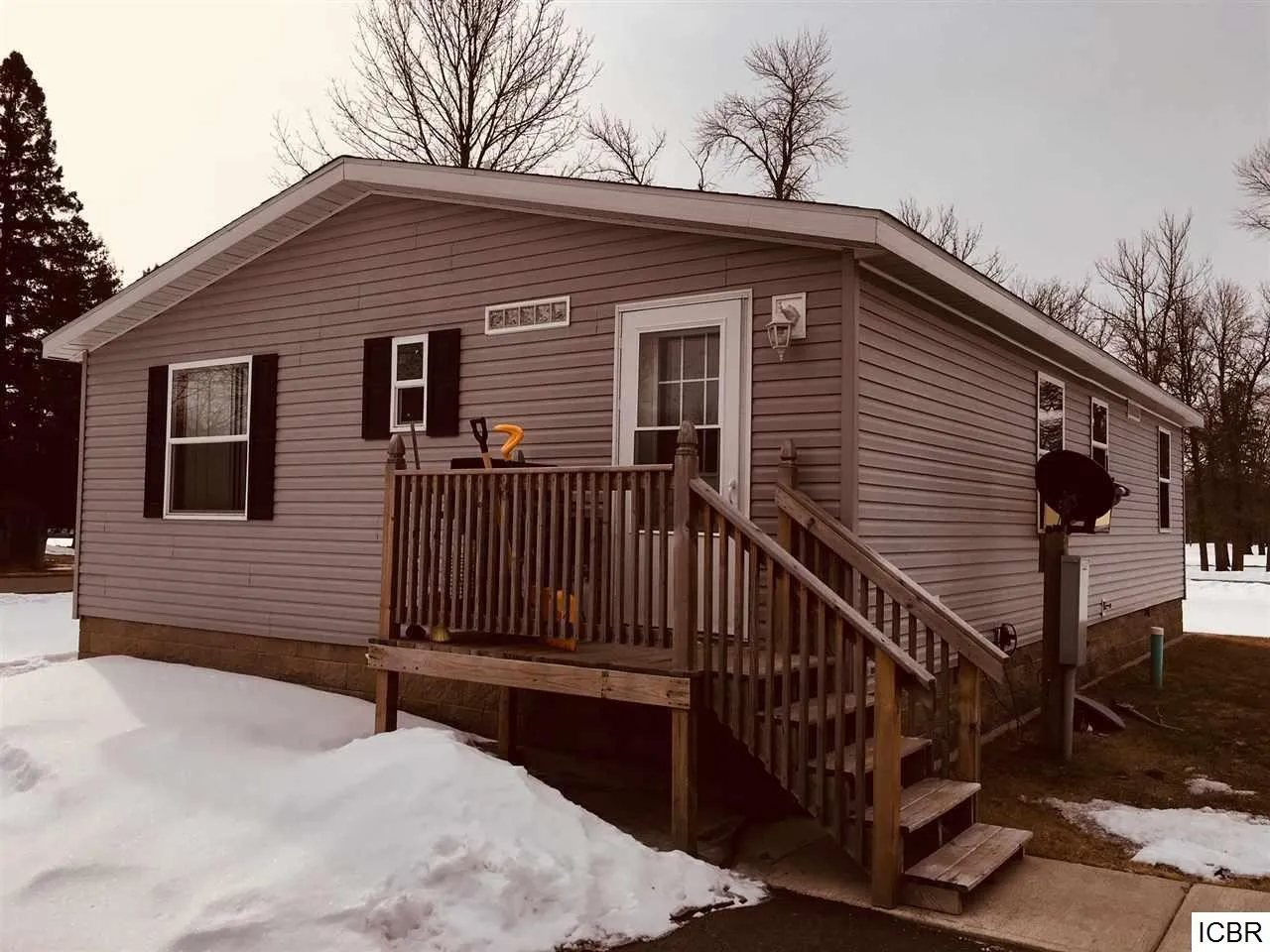 House in Saddle Brook, NJ