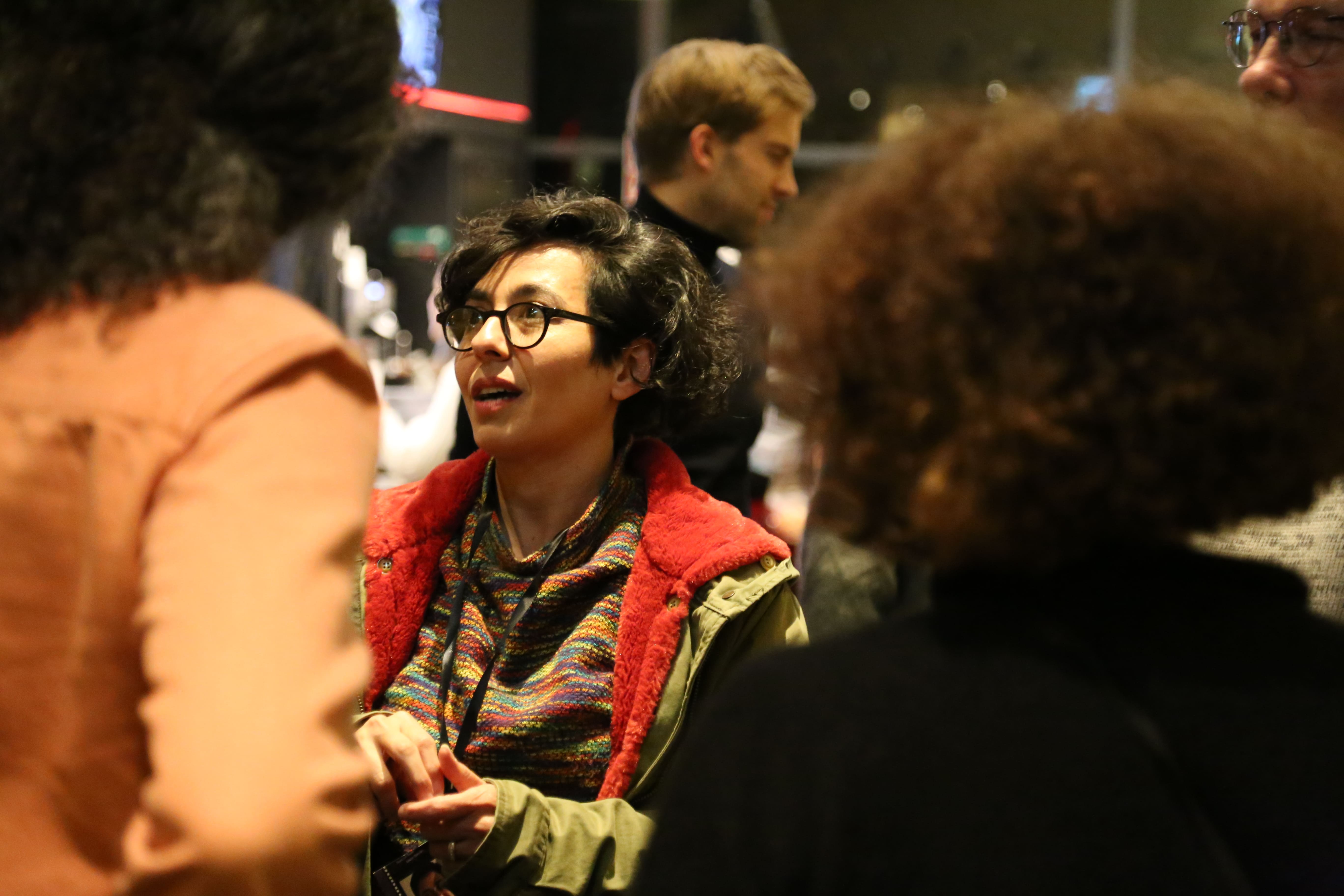 Gespräche im Foyer