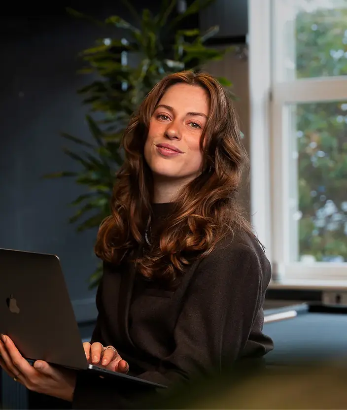 Aniek van Pro Contact