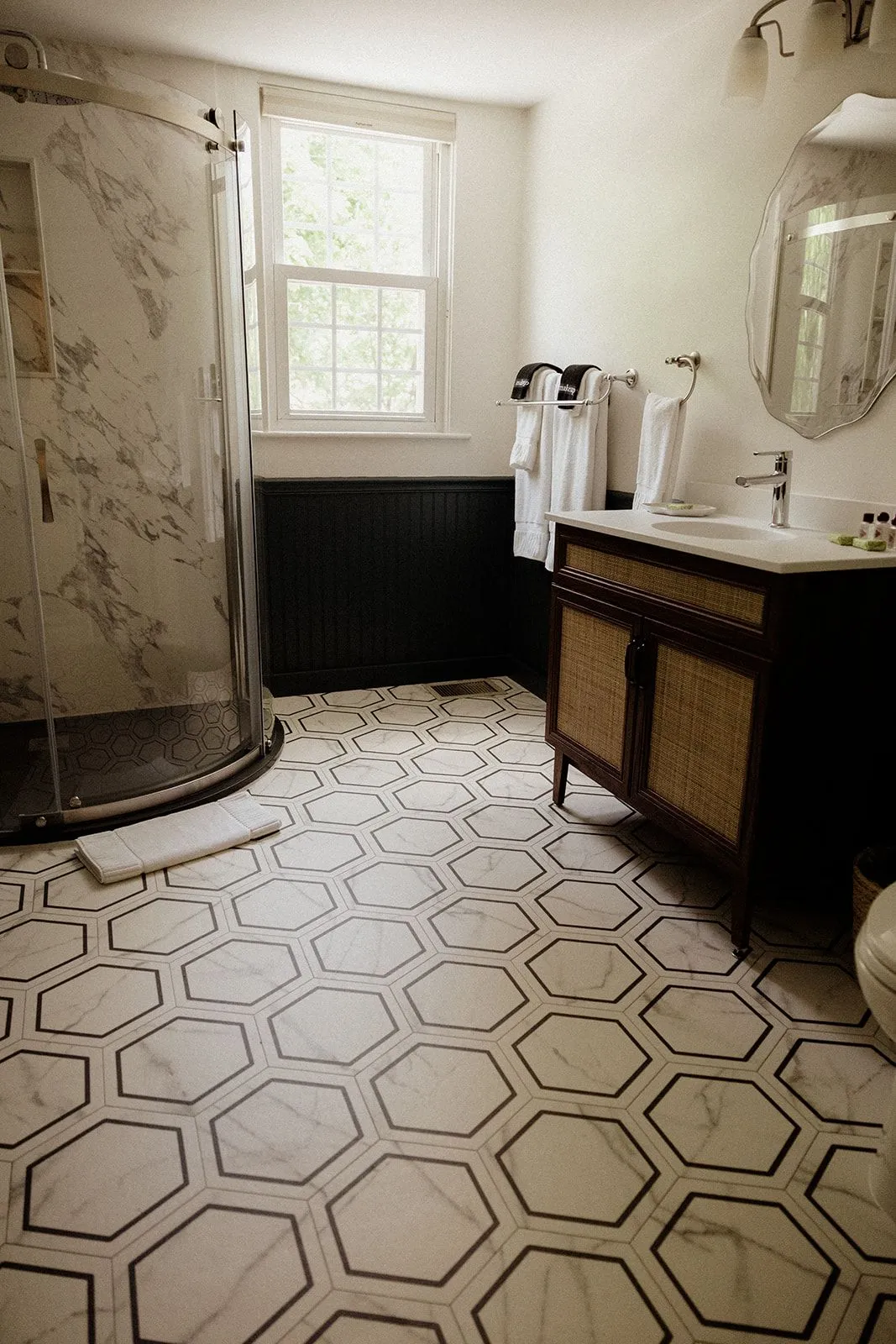 Private bathroom and shower in the Acadia room at Coach Stop Inn