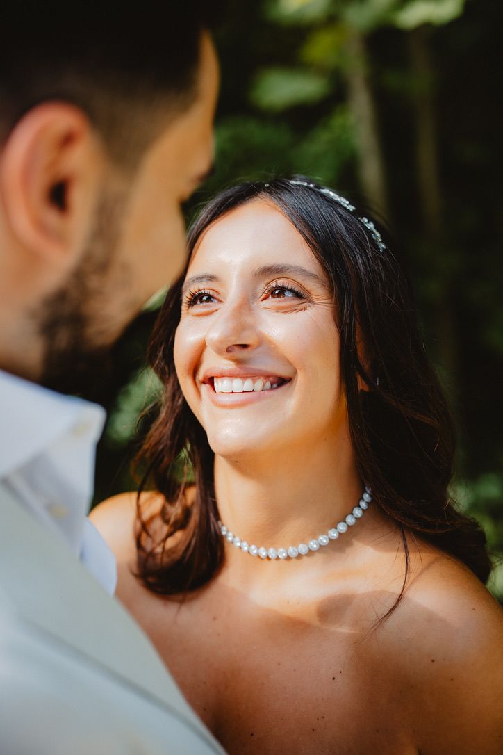 Chantal als Braut an ihrer eigenen Hochzeit in Italien