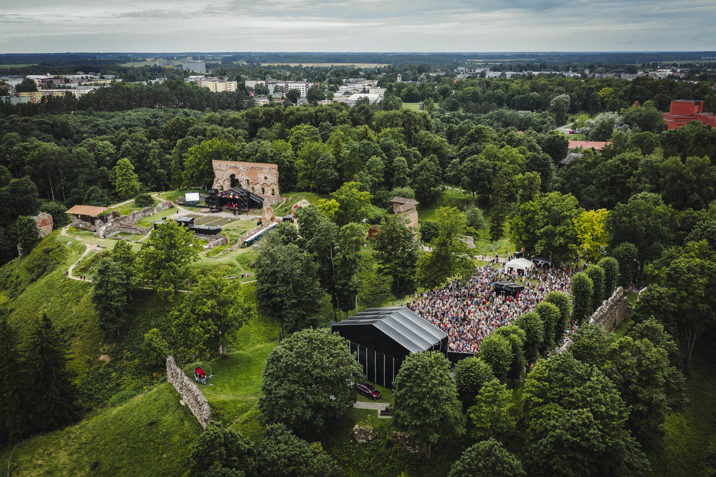 Publik kontserdil — Sviby taustafoto