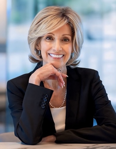 Joyce Carter, Director of Luxury Estates