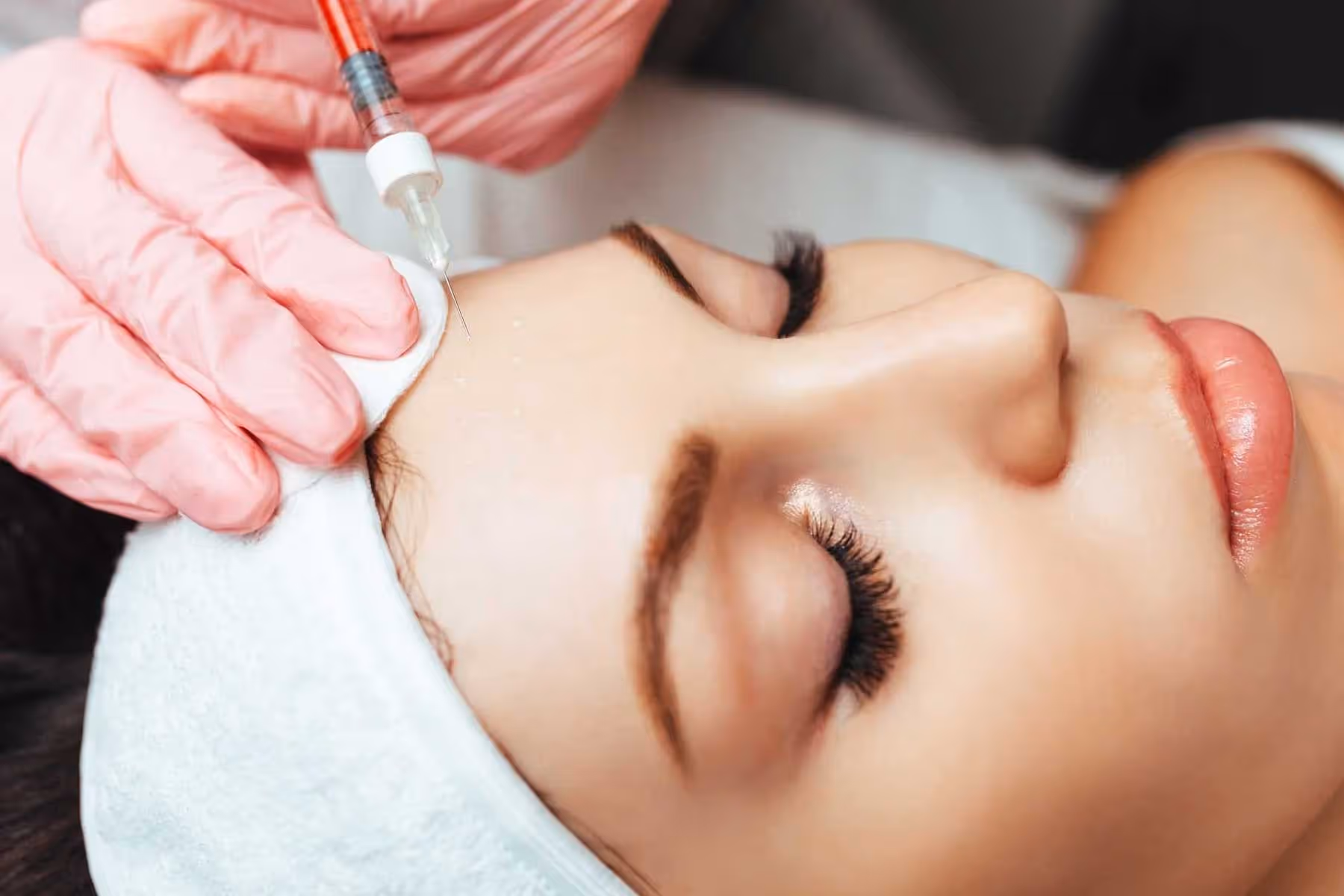 Hyaluron Behandlung in Düsseldorf