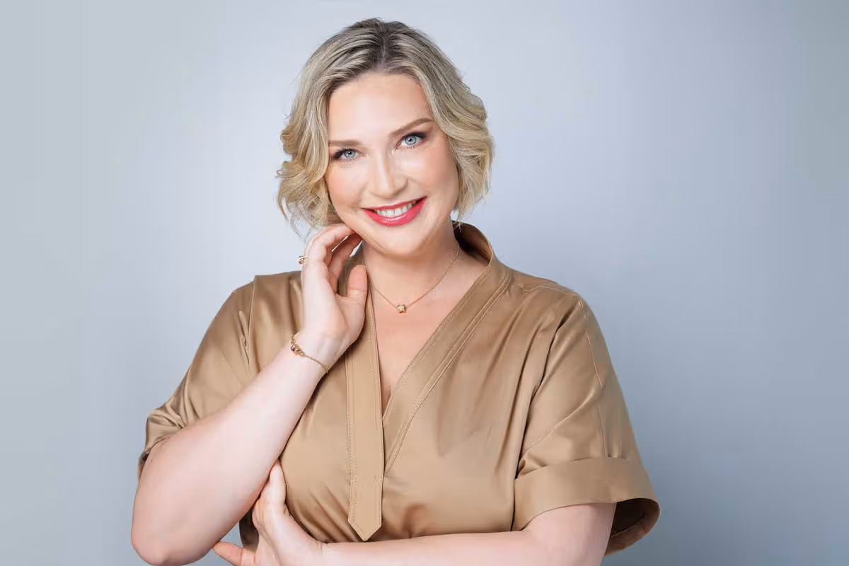 Dr. med. Anna Lukyanova, Fachärztin für Plastische und Ästhetische Chirurgie