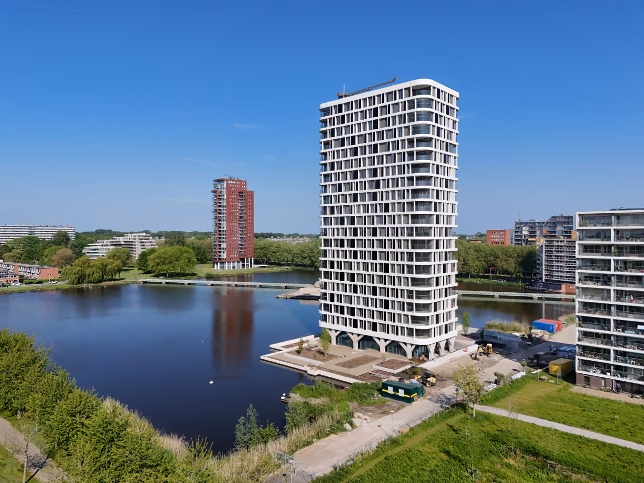 The Berninitoren in Rotterdam, a white patterned residential tower on the waterfront.