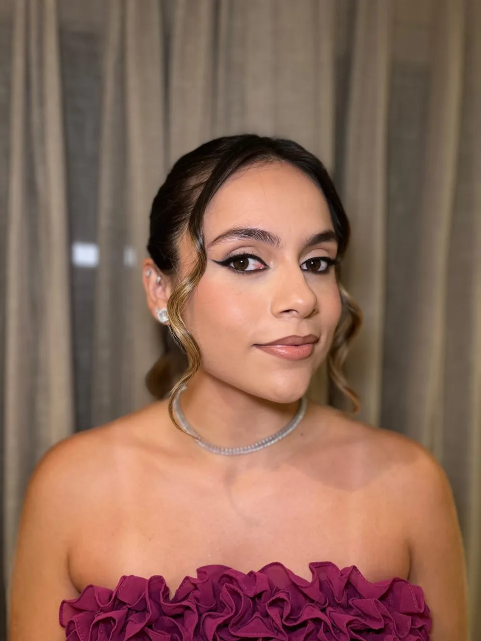 Maquiagem de festa, detalhe do olhar