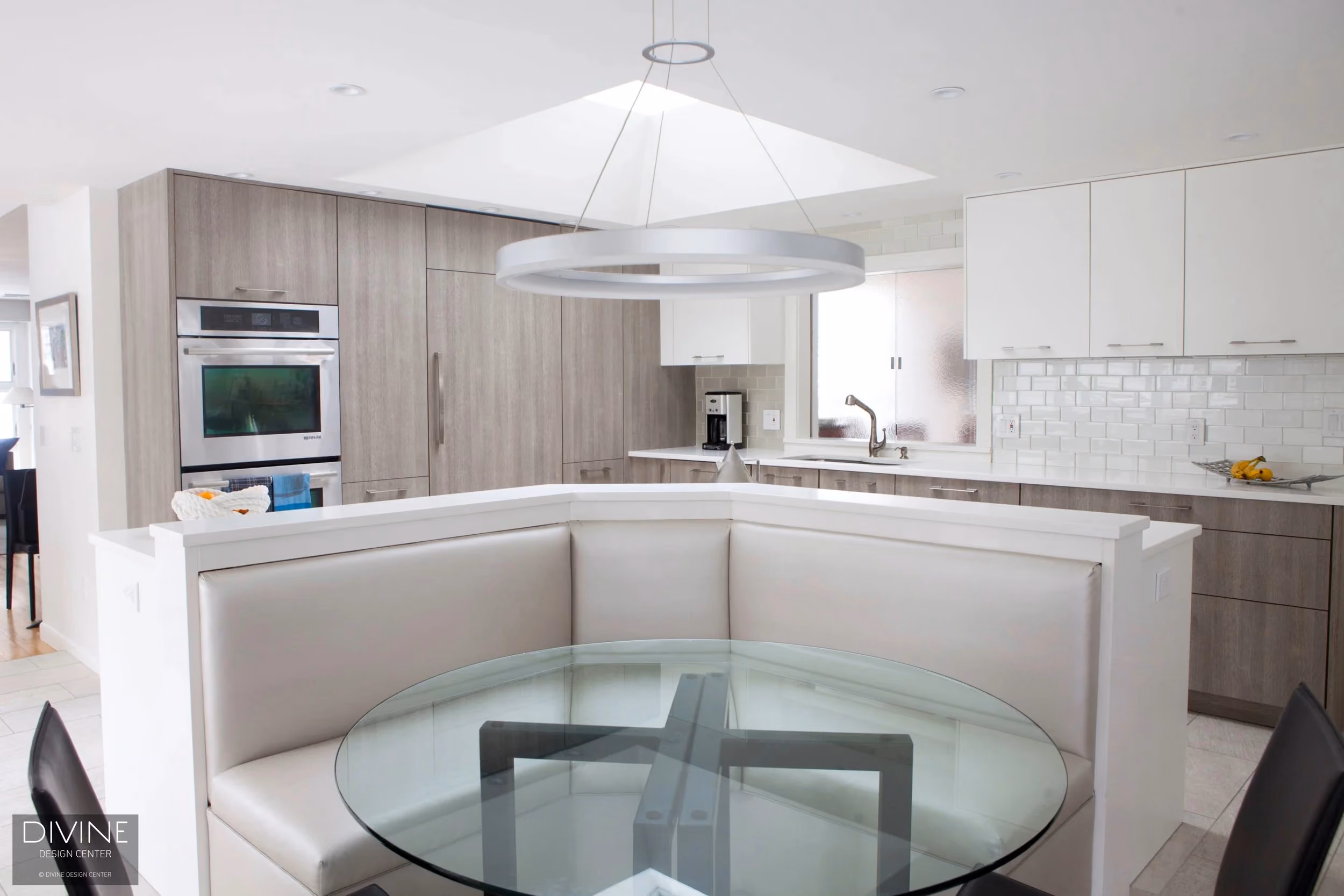 Boston Lexington Modern Kitchen with Bench Seat