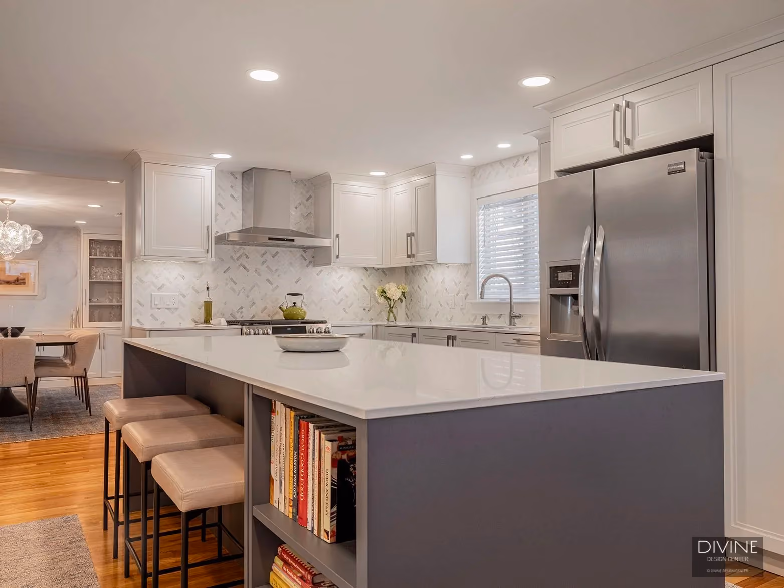 Transitional Kitchen Built For Entertaining in Cambridge, MA