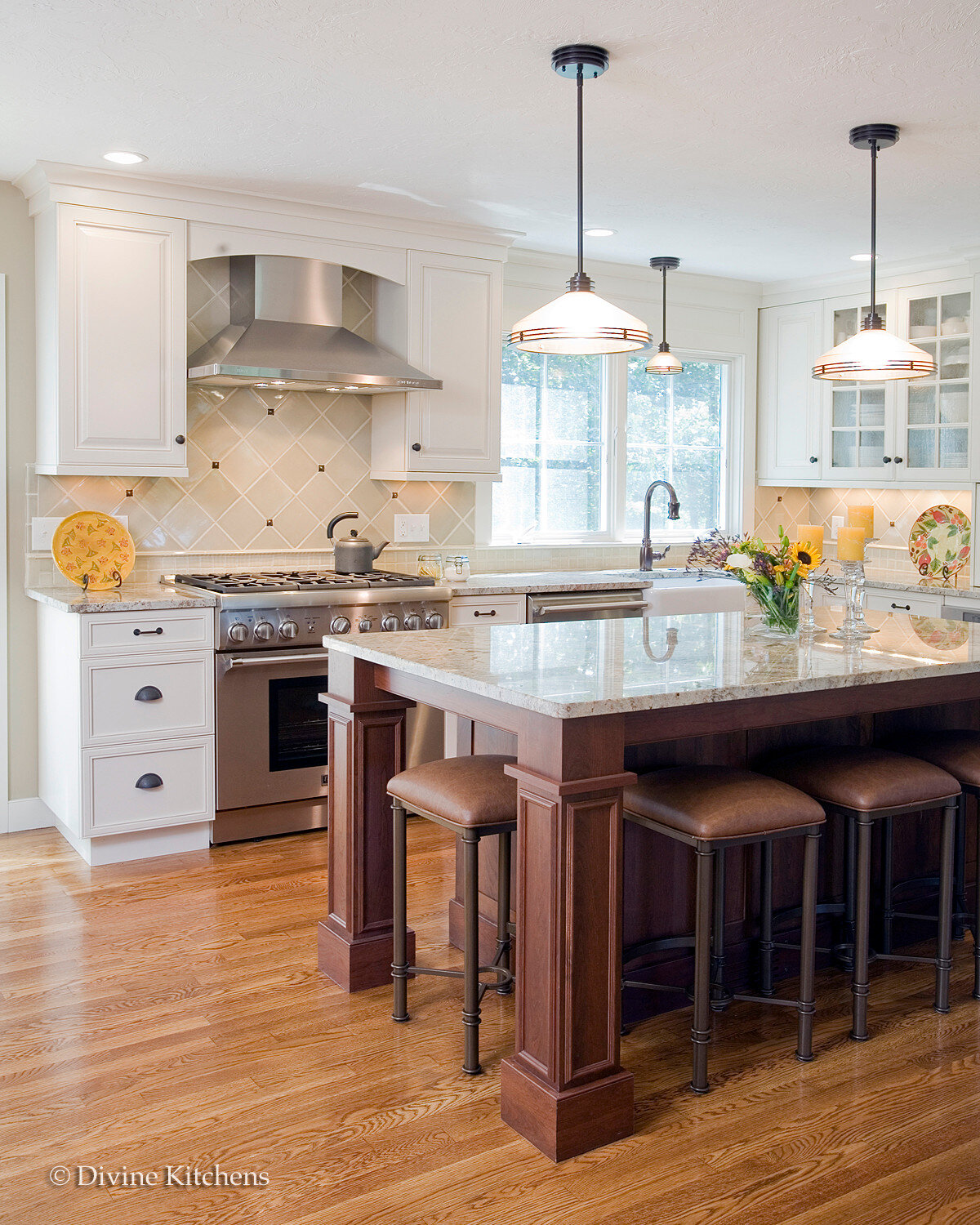 Boston MetroWest Traditional Kitchen Two Tone Island