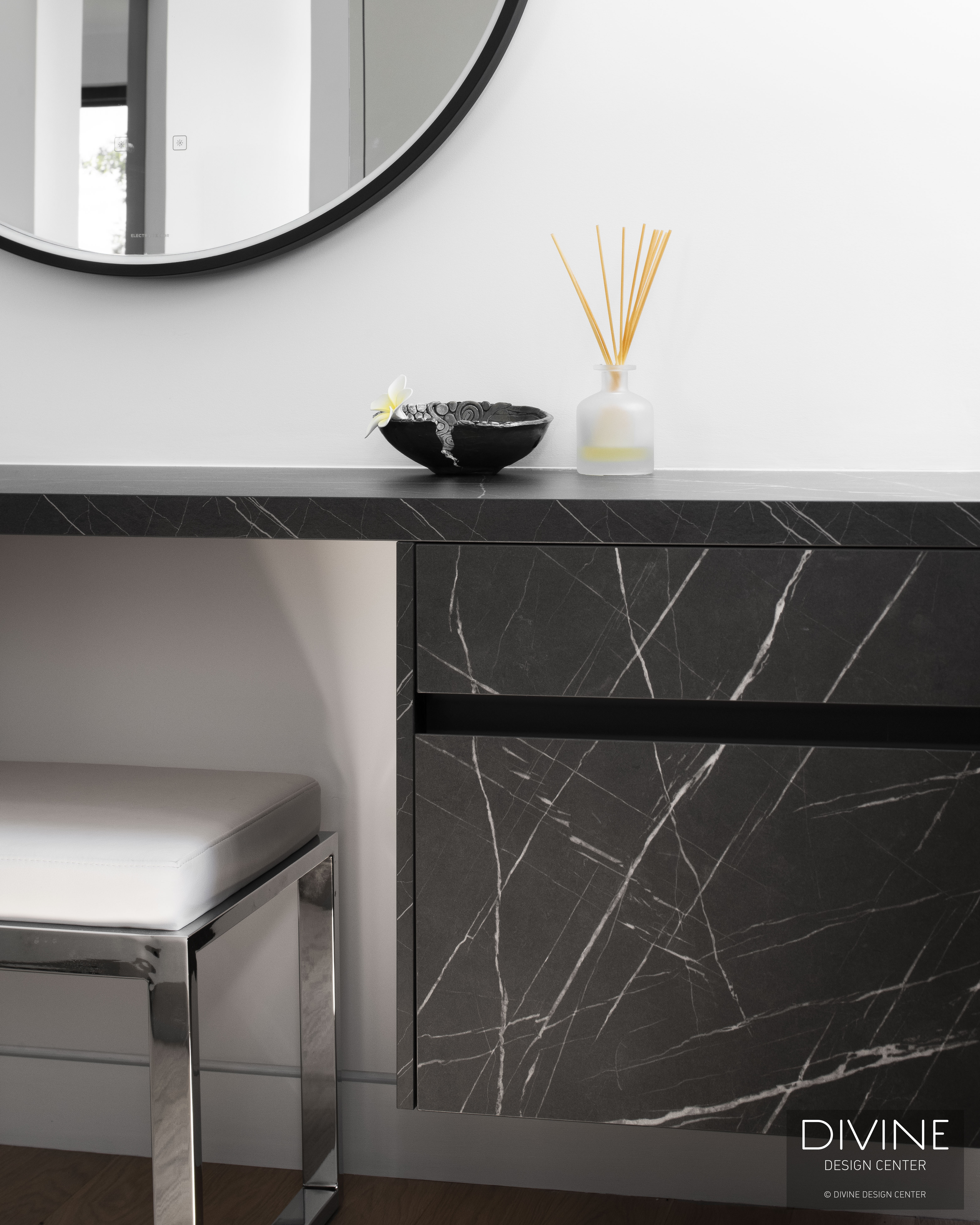 Living area architectural feature, refined contemporary design