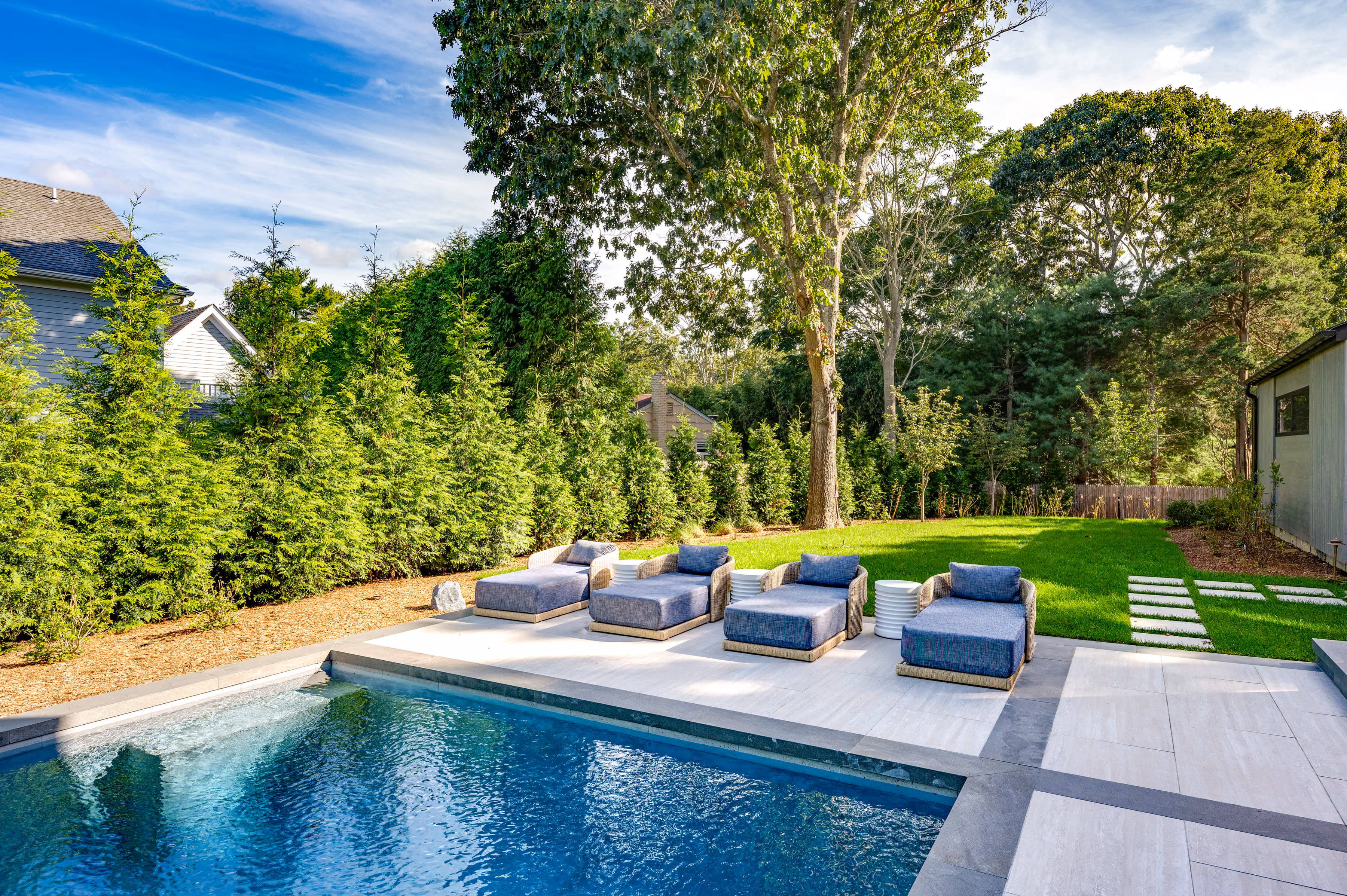 Out East: pool and sundeck in Sag Harbor, The Hamptons, New York, by Divine Design Center (view 24)