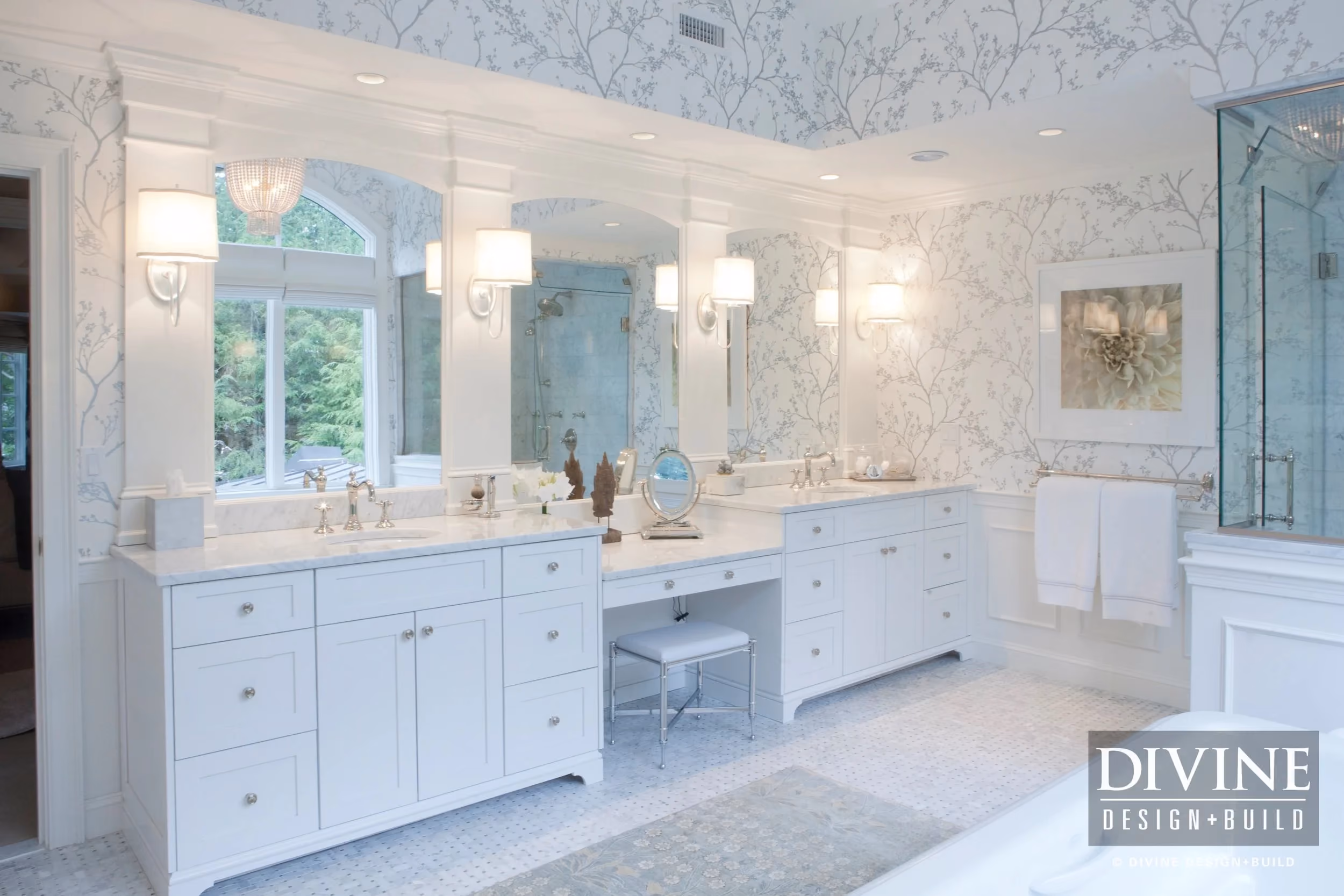 Wellesley Traditional Master Suite, by Divine Design Center