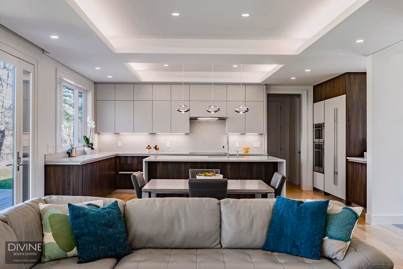 Weston Minimalist Modern Kitchen, by Divine Design Center