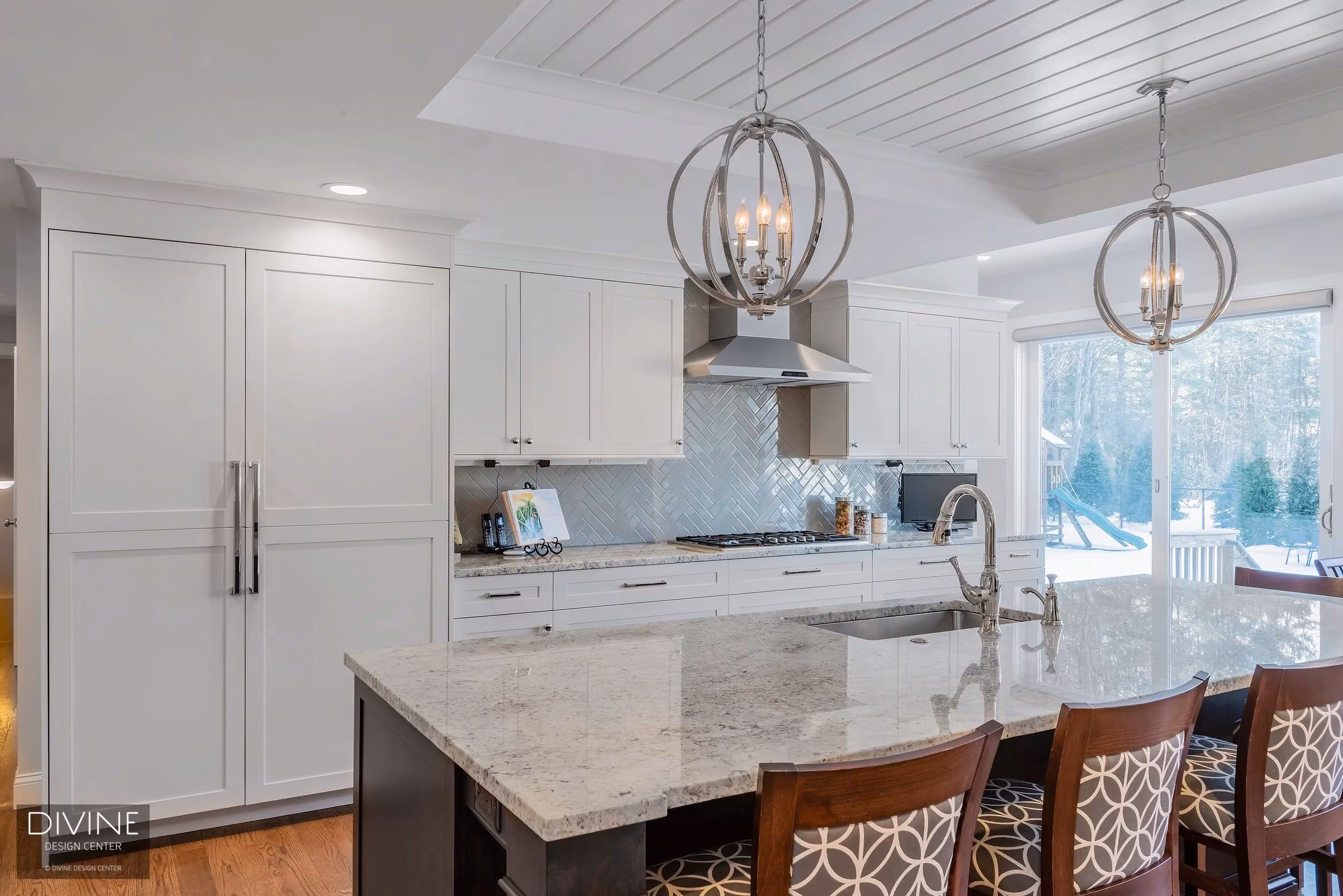Lexington Transitional Kitchen, by Divine Design Center (view 3)