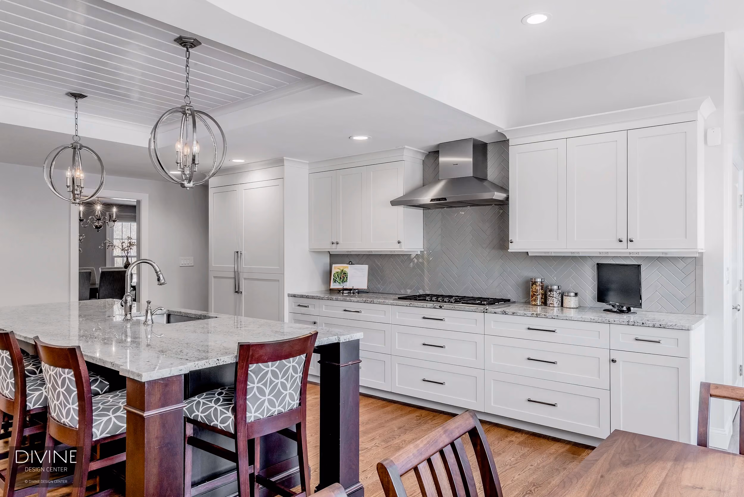 Lexington Transitional Kitchen, by Divine Design Center (view 6)
