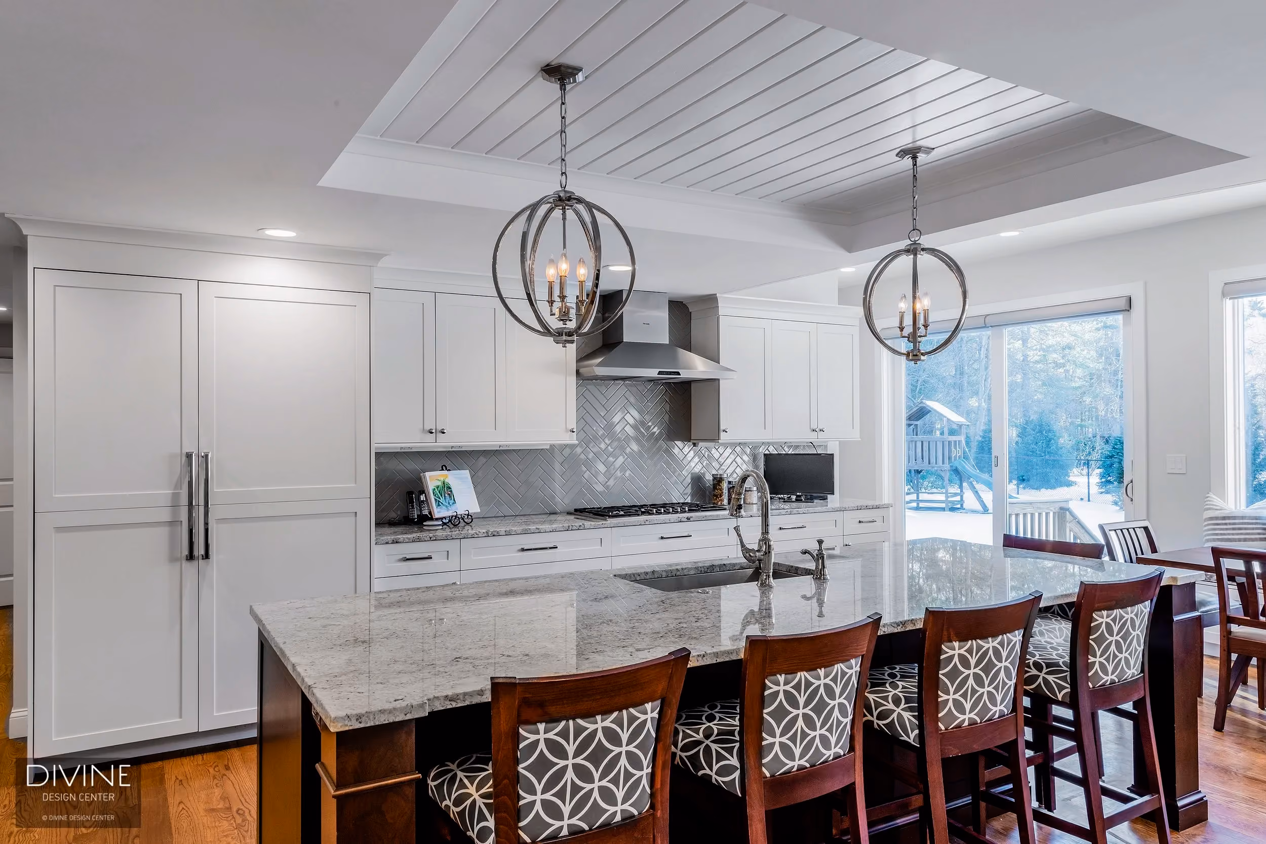 Lexington Transitional Kitchen, by Divine Design Center (view 7)