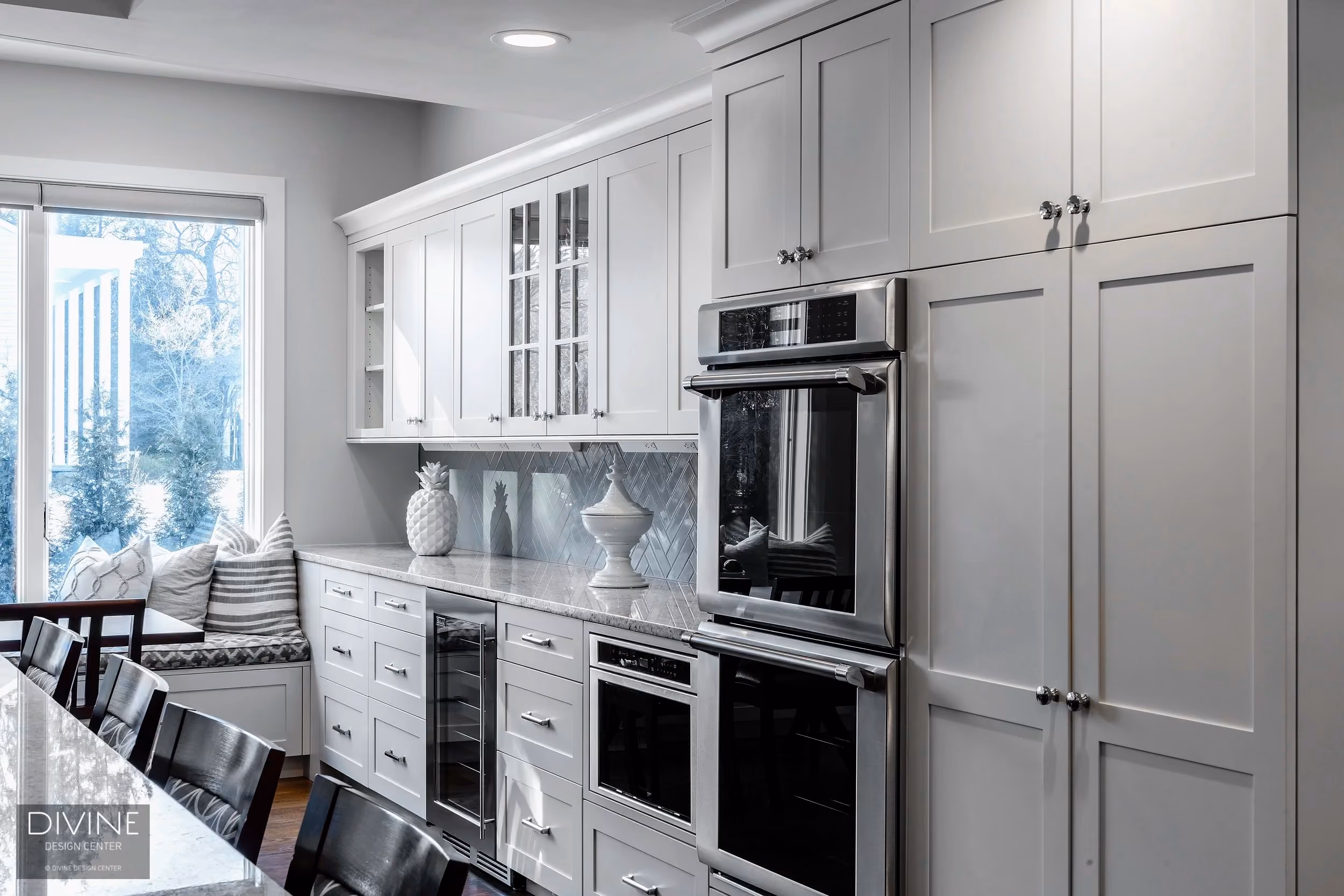 Lexington Transitional Kitchen, by Divine Design Center (view 8)