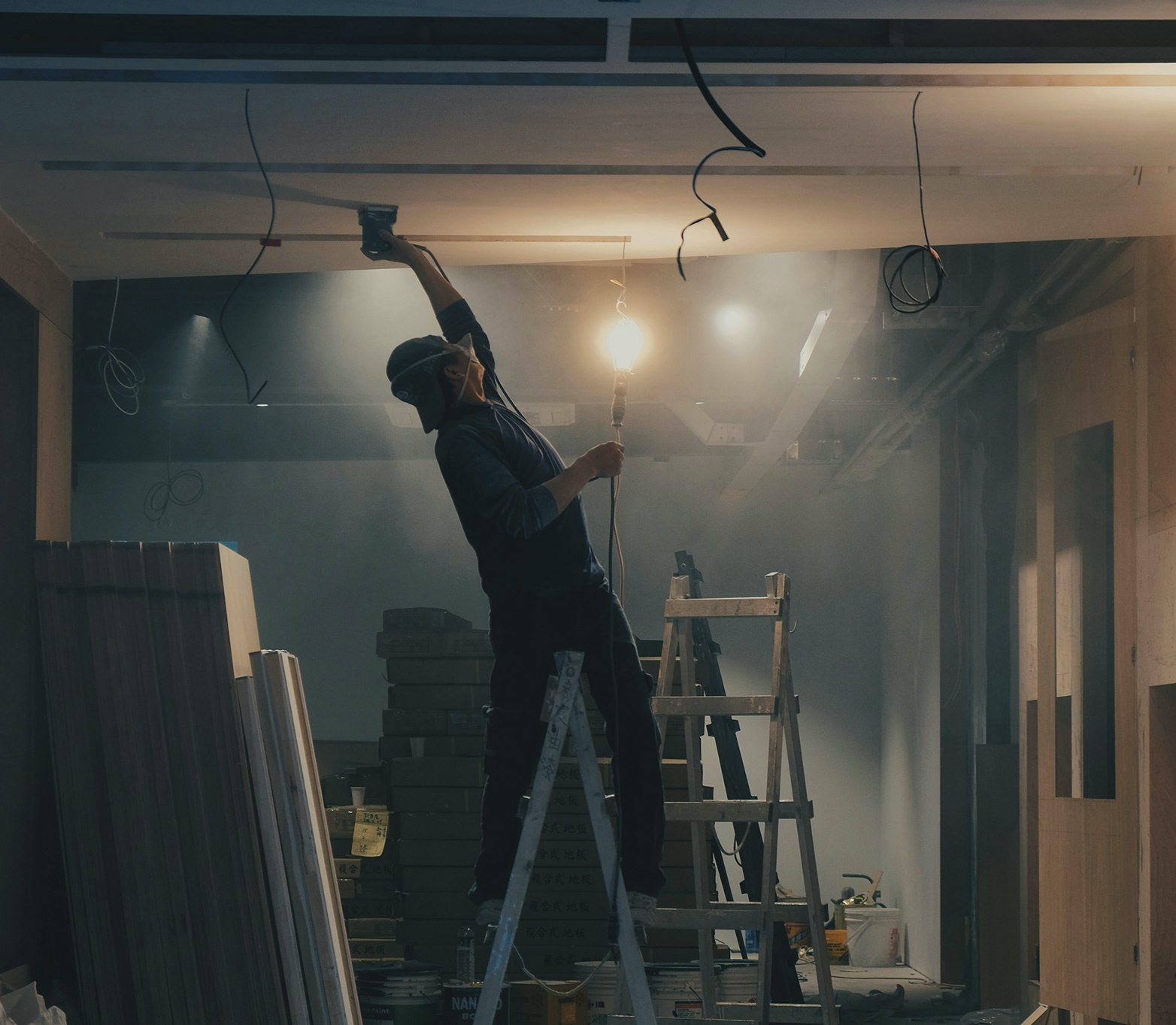 Finishing contractor