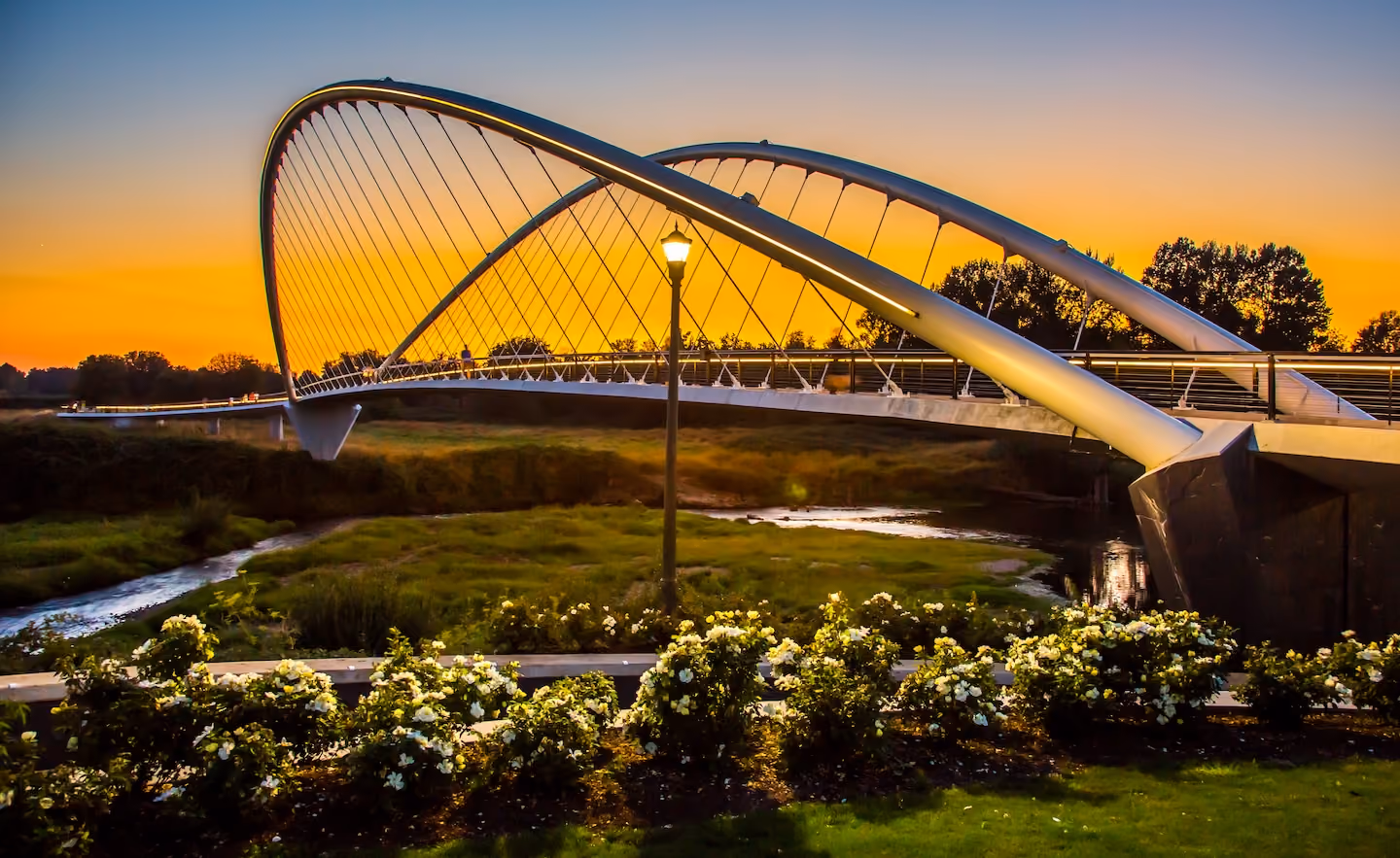 Salem River Front Bridge