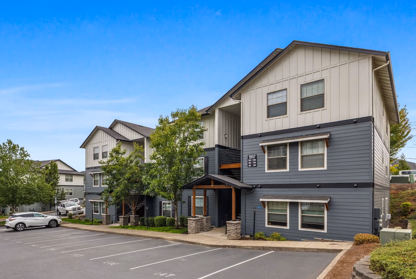 Exterior view of Orchard Ridge in Salem, Oregon