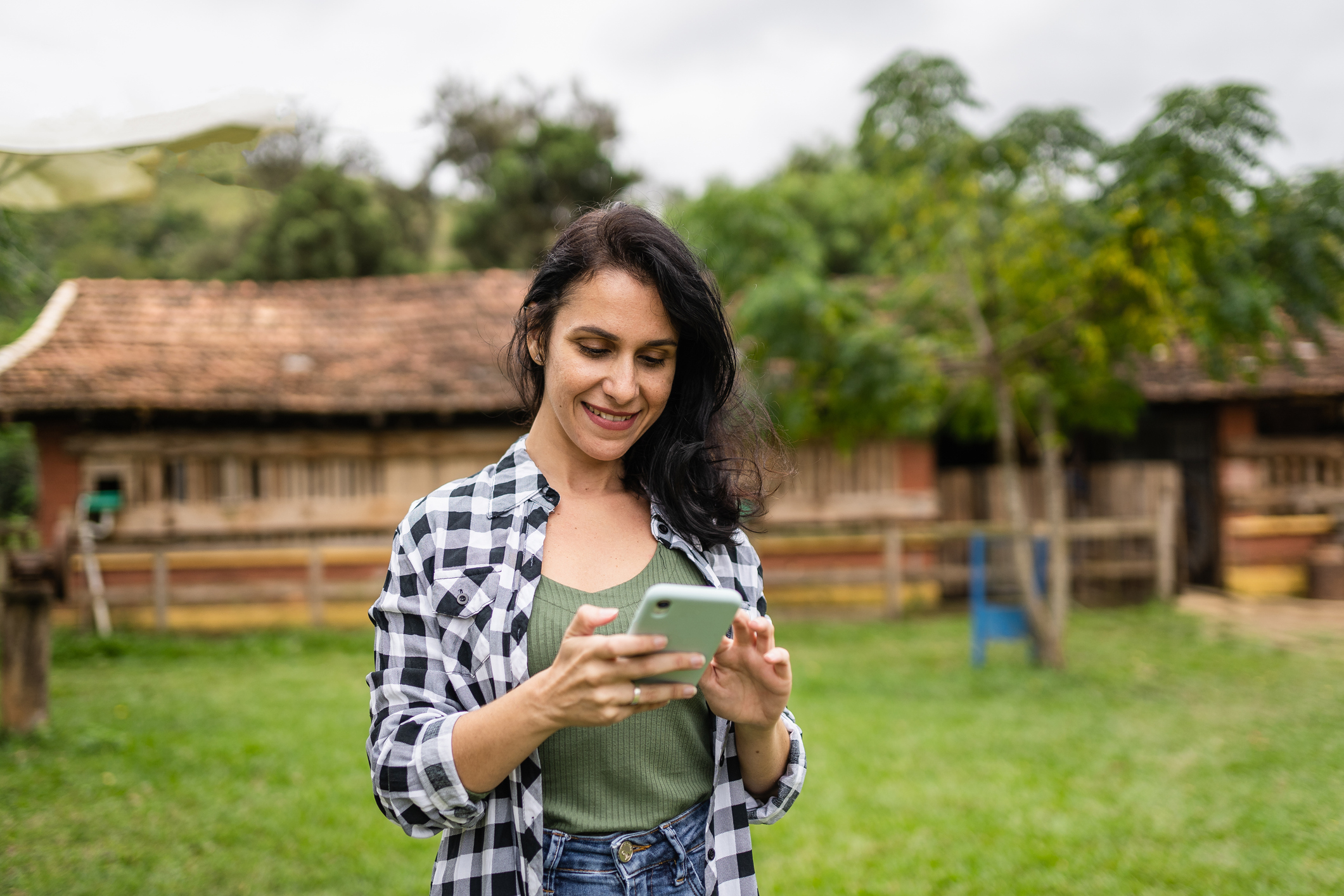 O que é o Desenrola Rural? Saiba quem tem direito e como aderir