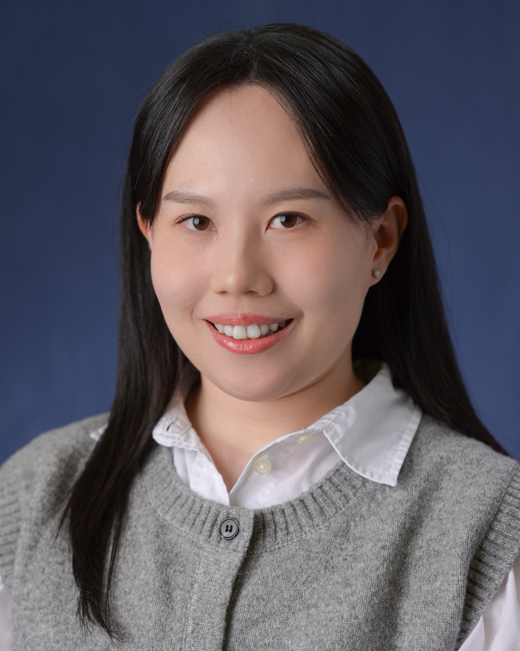 Headshot of Stephy Guo
