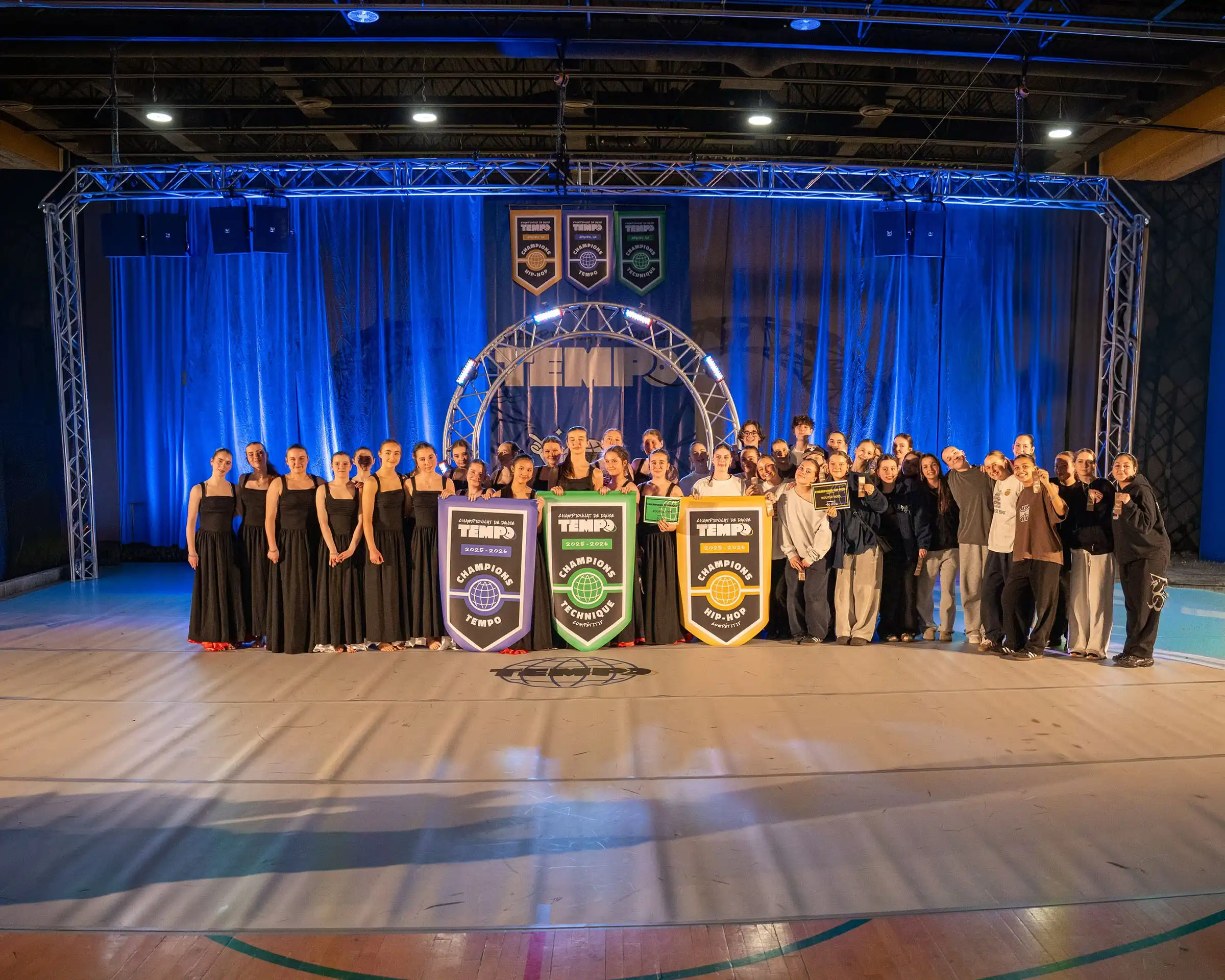 Les équipes championnes de la section compétitive du Championnat de danse Tempo 2026 à Granby