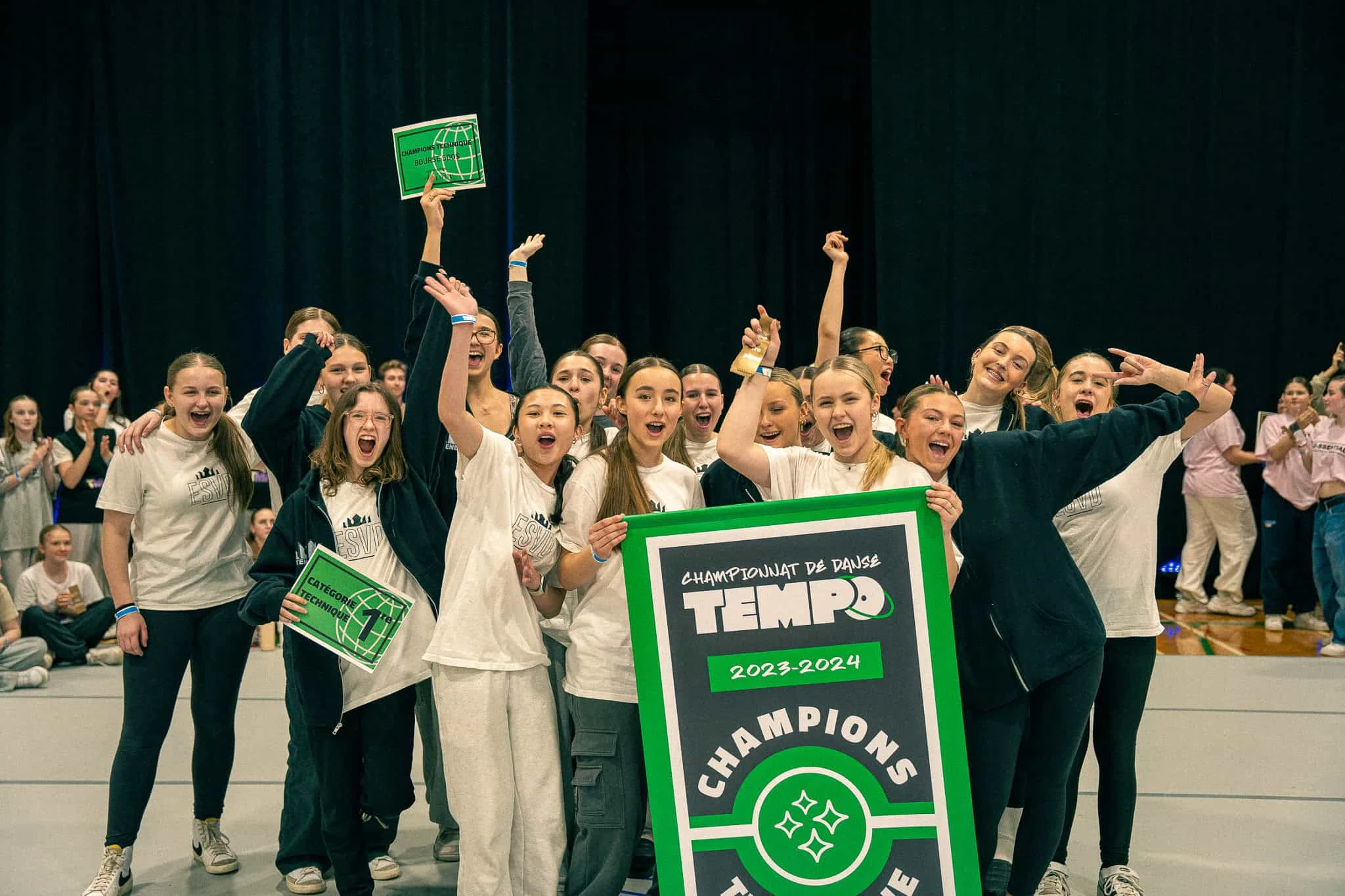 ESVD, de l'École secondaire du Verbe-Divin, championne technique du Championnat de danse Tempo 2024