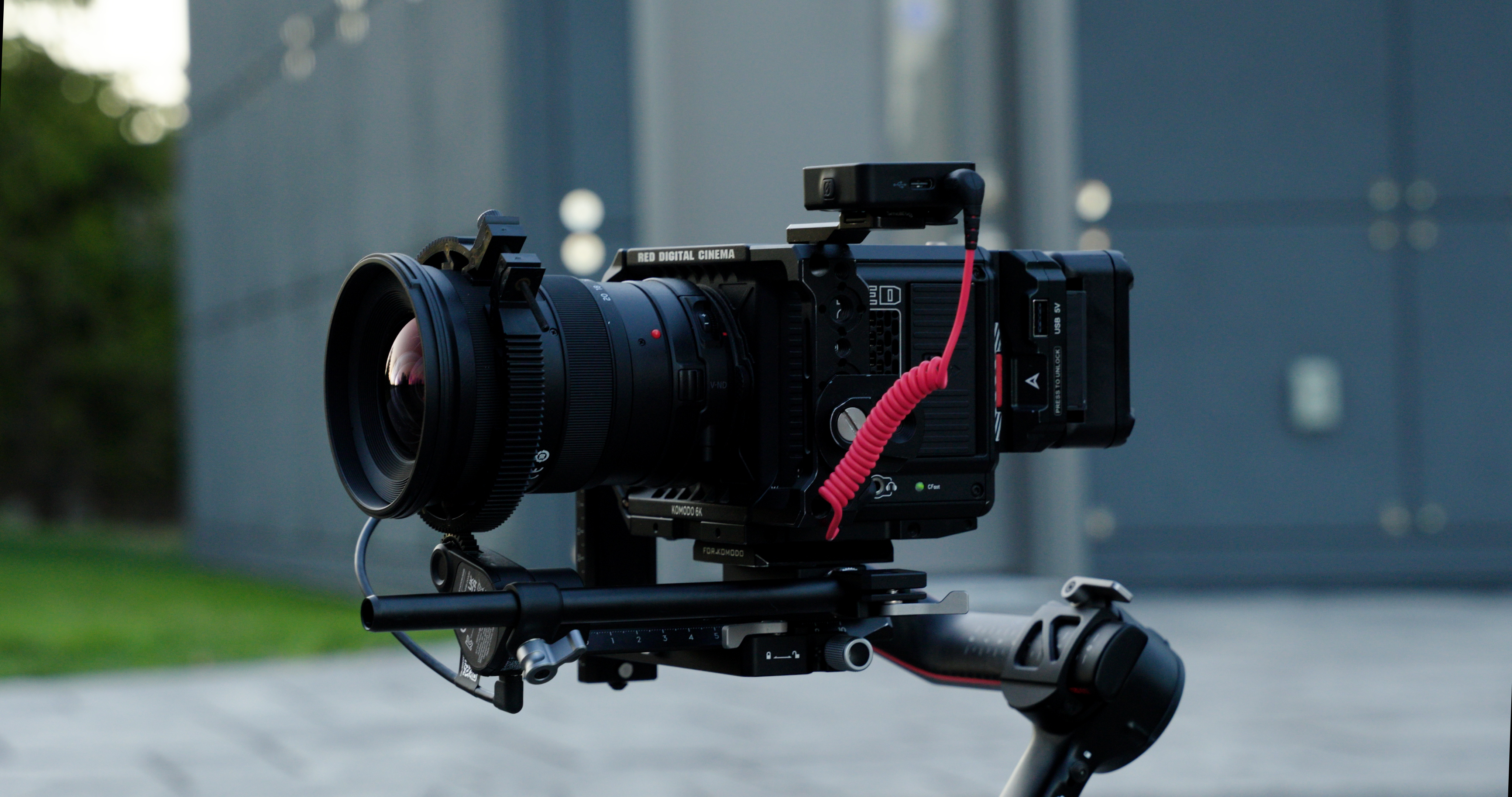 62 Media behind-the-scenes on a real estate content shoot