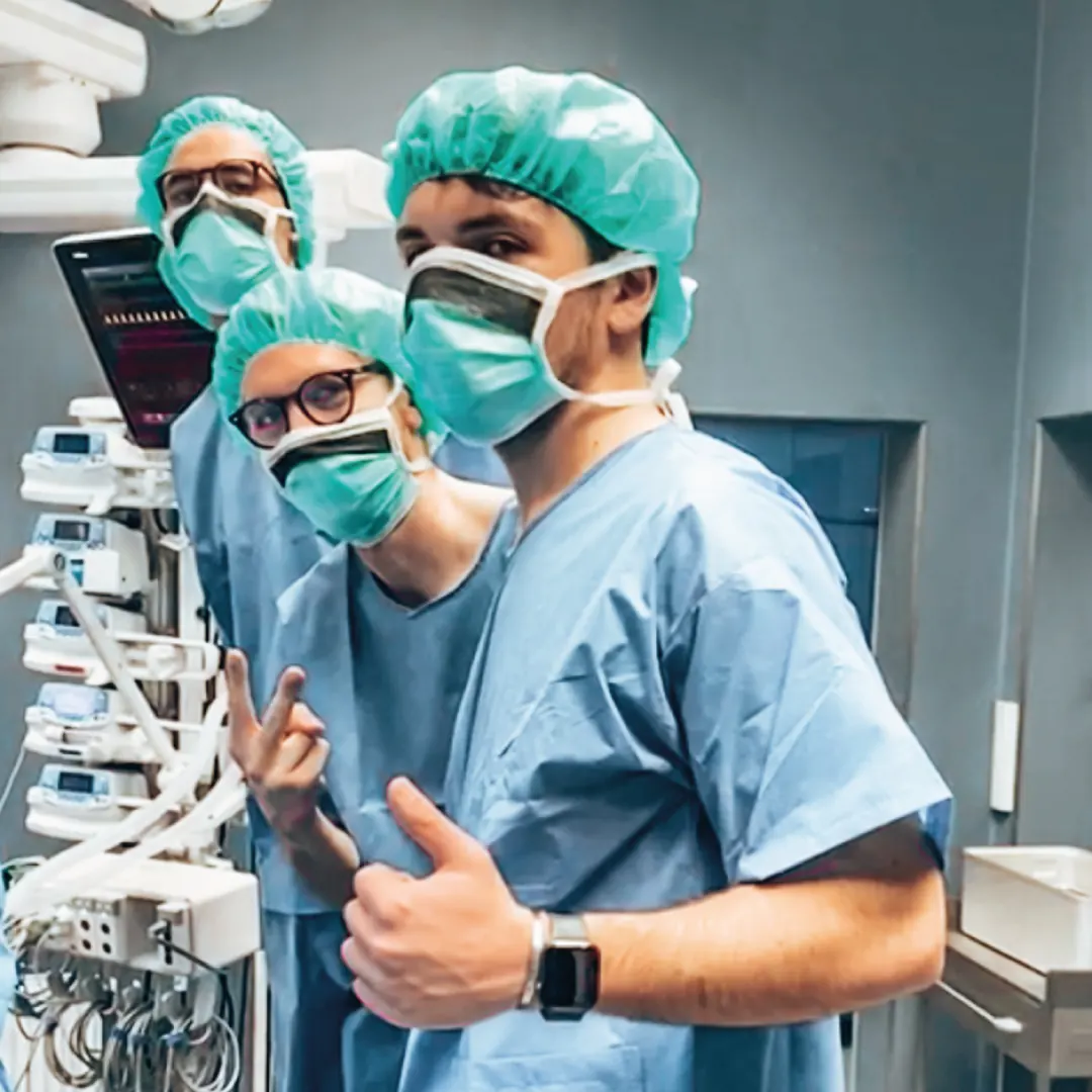 Medizinstudium im Ausland - Assistenzdienst Medicor Tutor