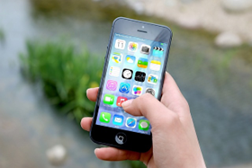 CELLPHONES IN SCHOOLS