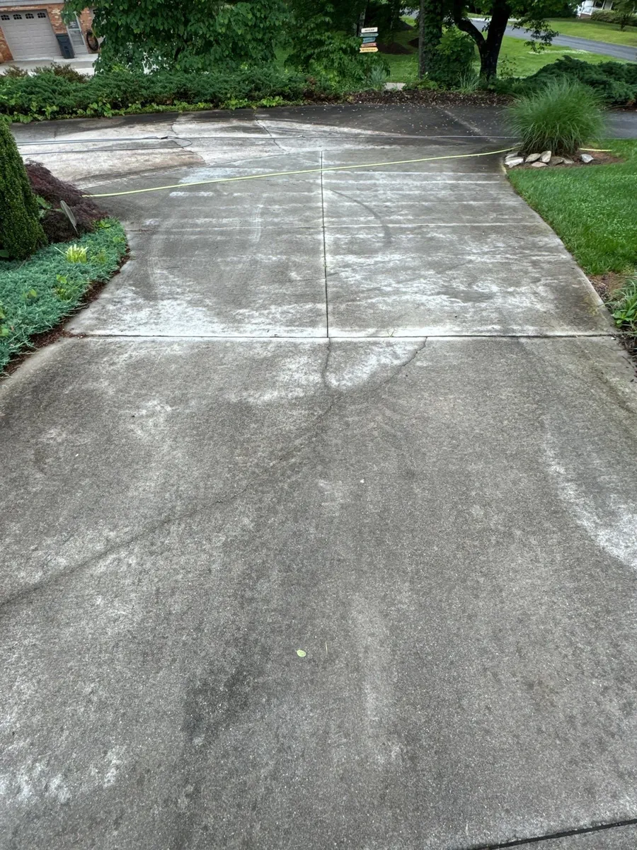5 Star Concrete Driveway Cleaning in Winston-Salem NC